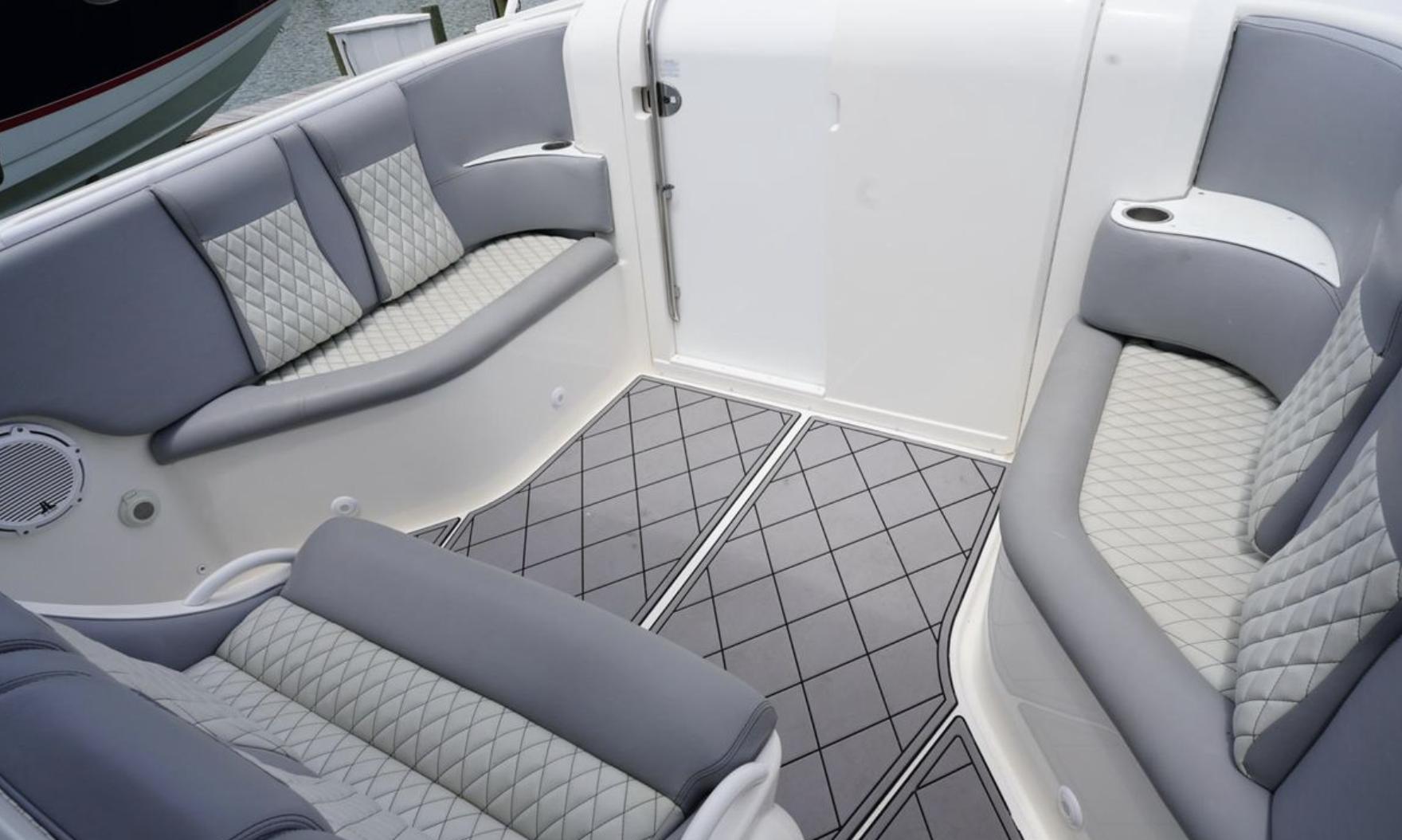 2010 Concept 4400 Sport Yacht