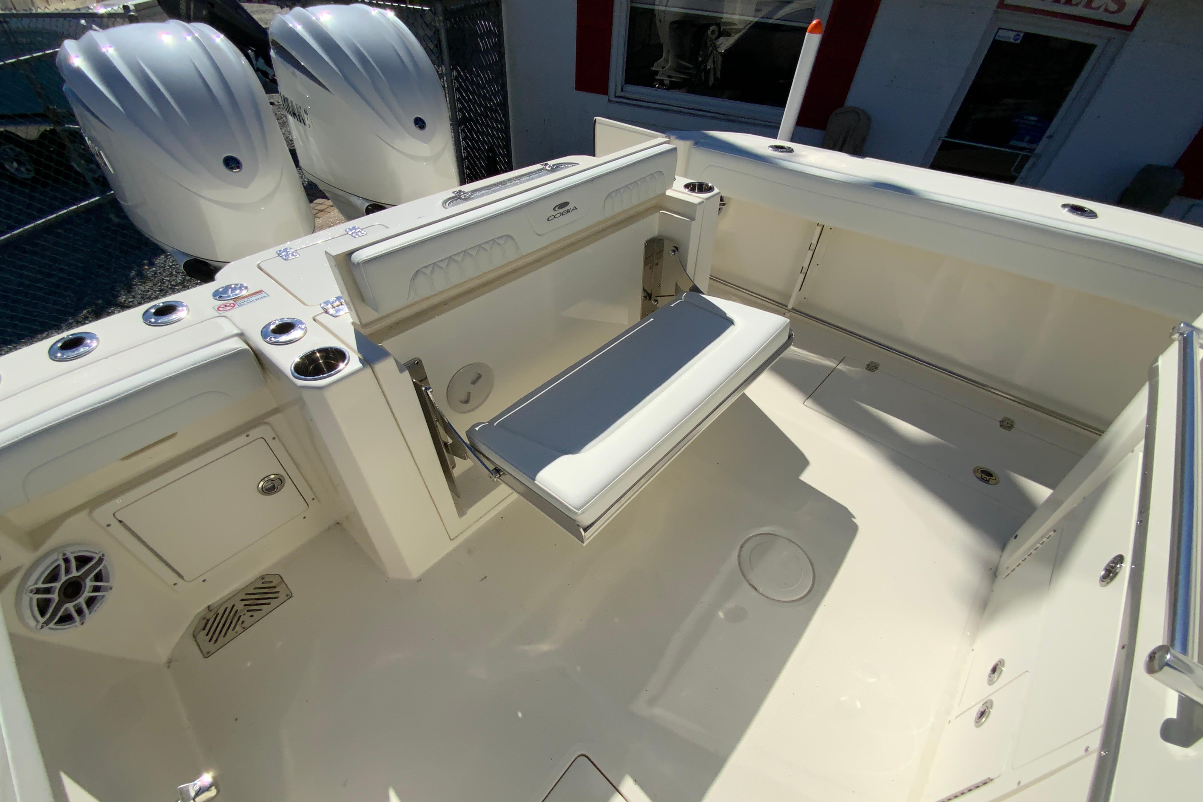 2025 Cobia 285 Open Center Console-18