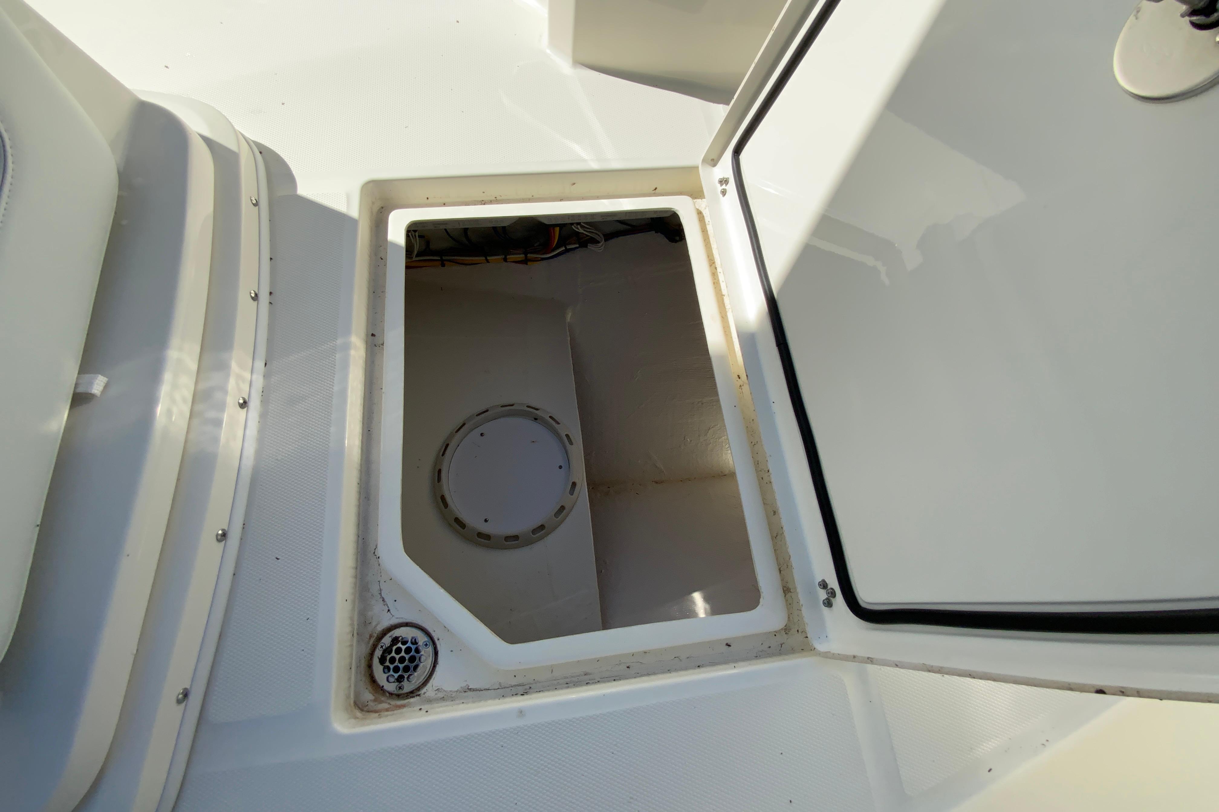 2025 Cobia 285 Open Center Console-40