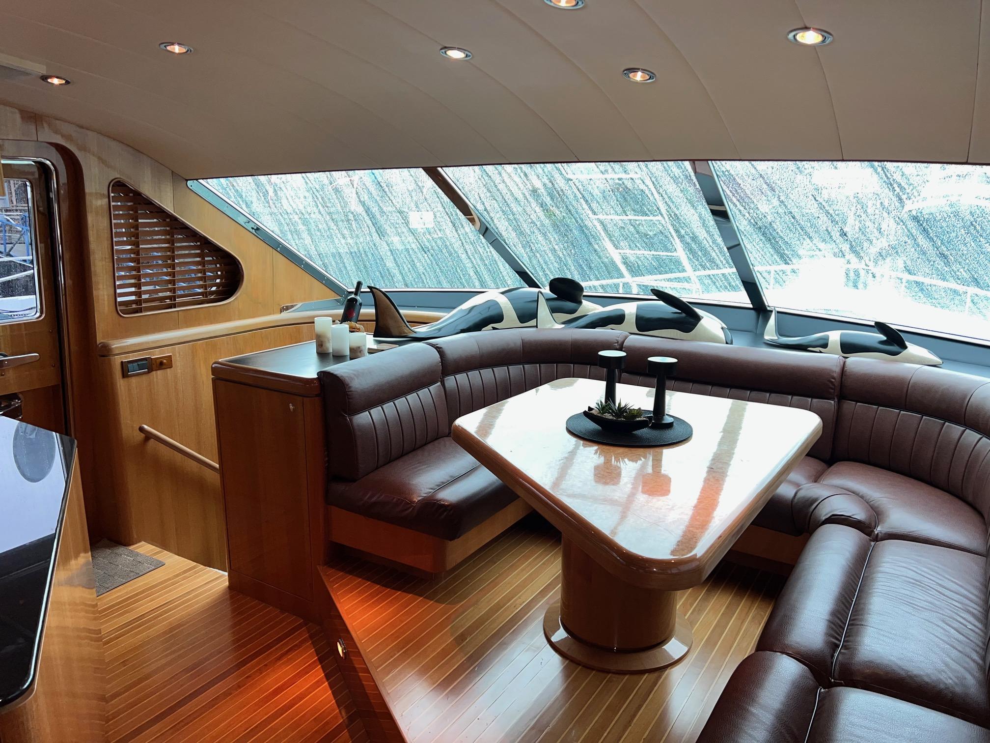 2001 Horizon Skylounge #TBBA82111 inventory image at Sun Country Yachts, South Lake Union (Seattle) 2001 Horizon Skylounge #TBBA82111 inventory image at Sun Country Yachts, South Lake Union (Seattle)