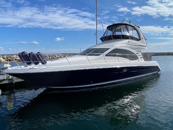 Photo of 2005 Sea Ray 42'