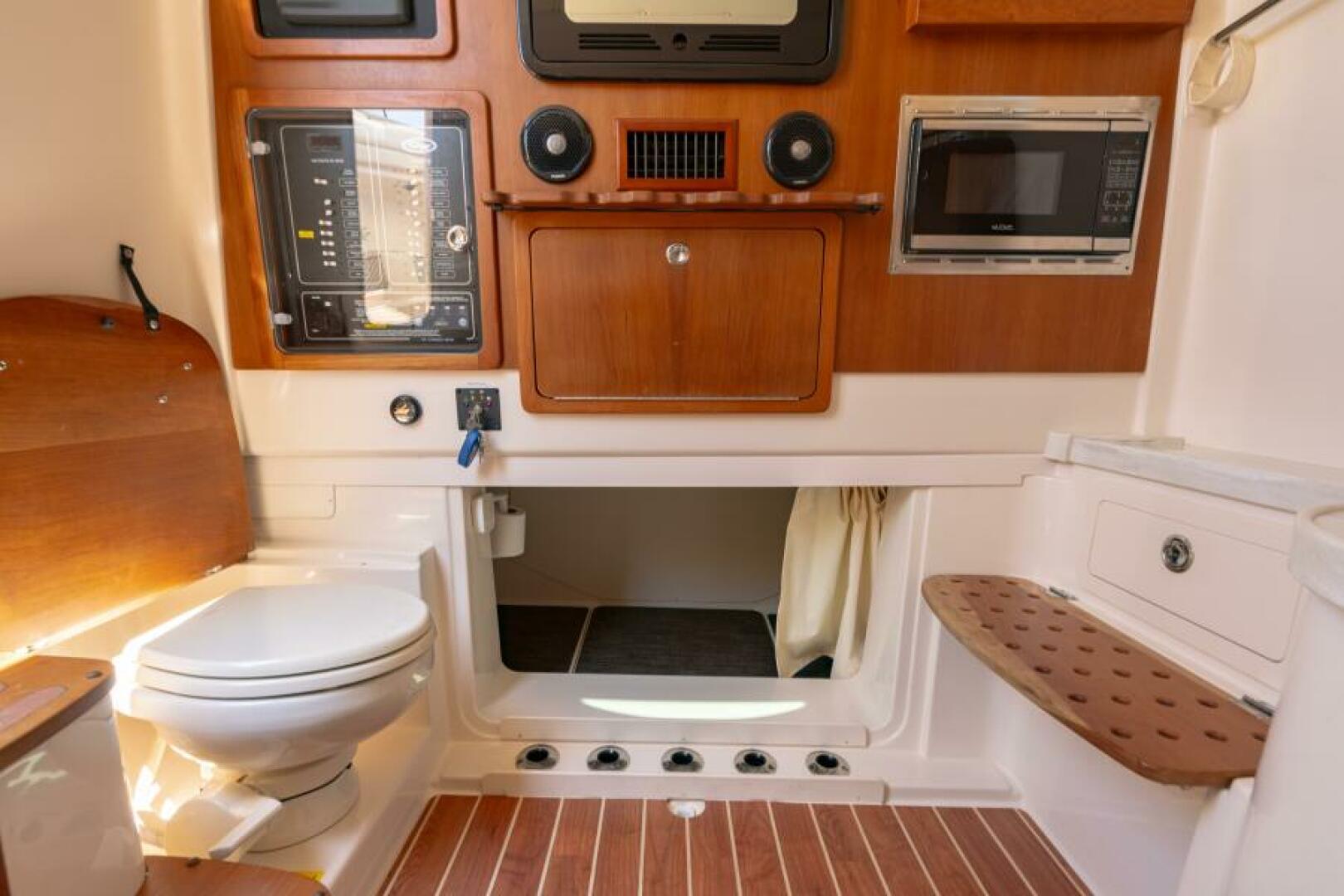 2019-grady-white-376-canyon-power-9751249-20250606083653014-1_XLARGE