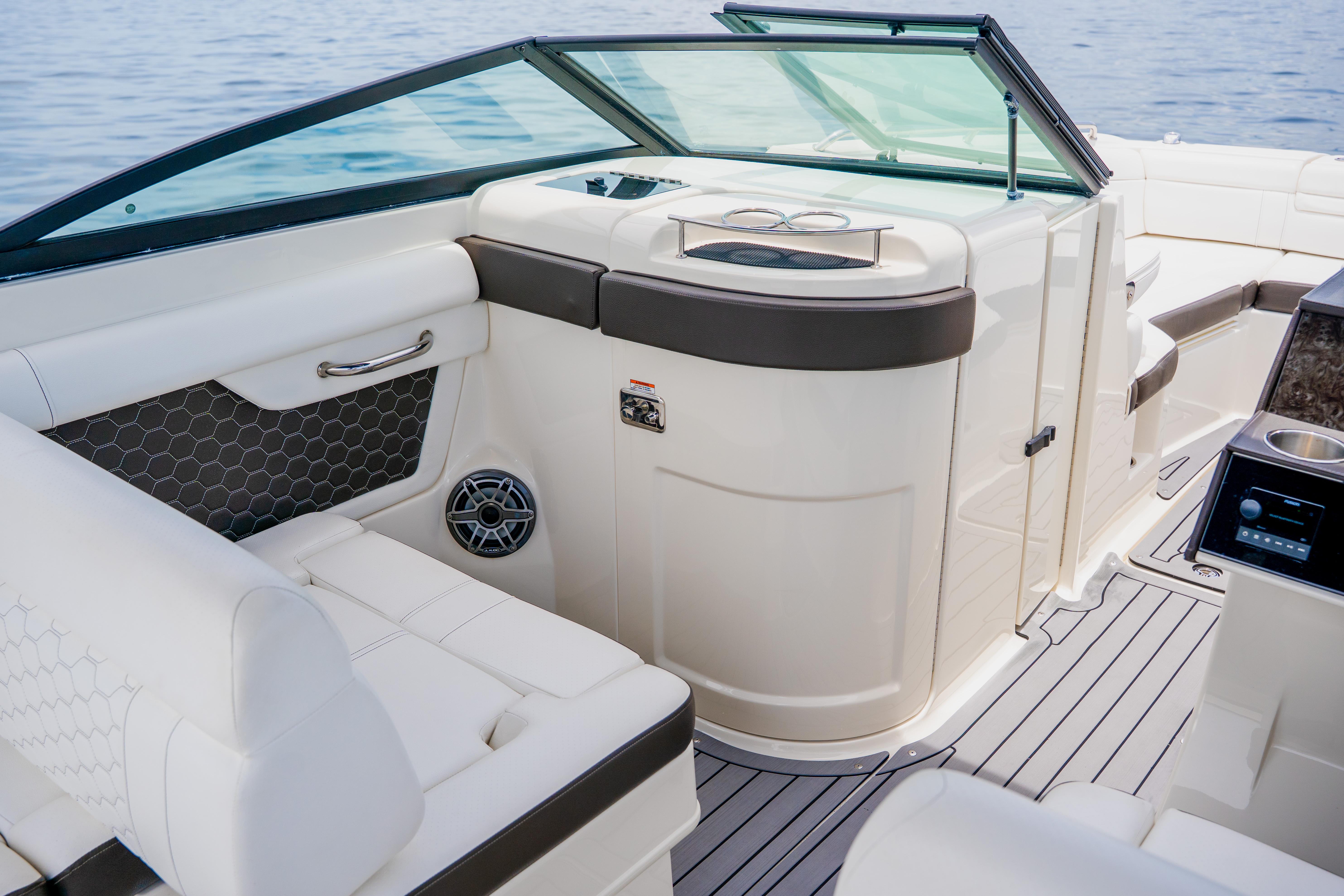 2019-sea-ray-sdx-270-outboard-power-9841205-20250622125340562-1