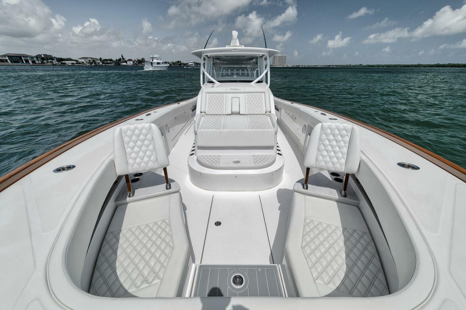 2024-front-runner-47-center-console-power-9751250-20250408125302282-1_XLARGE
