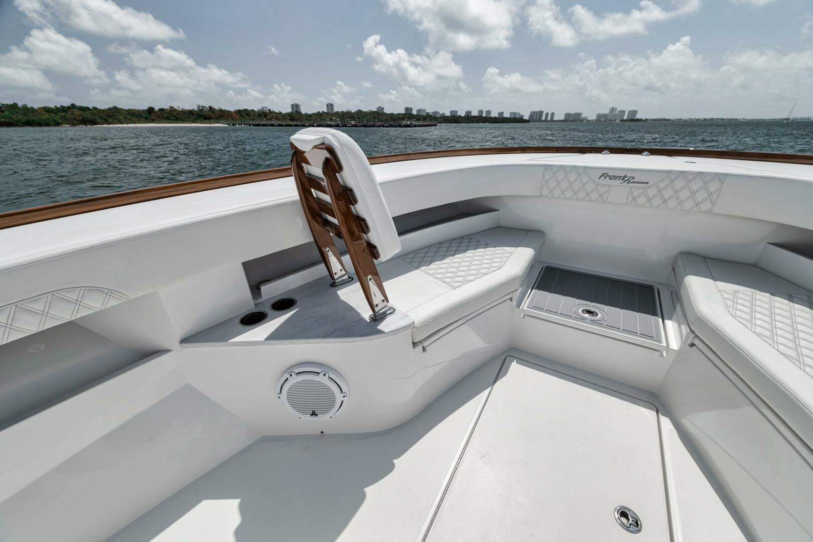 2024-front-runner-47-center-console-power-9751250-20250408125308161-1_XLARGE