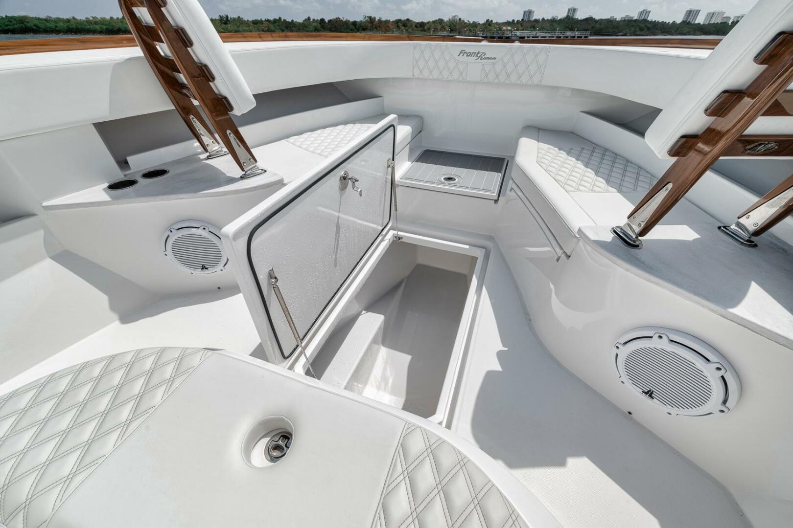 2024-front-runner-47-center-console-power-9751250-20250408125309148-1_XLARGE