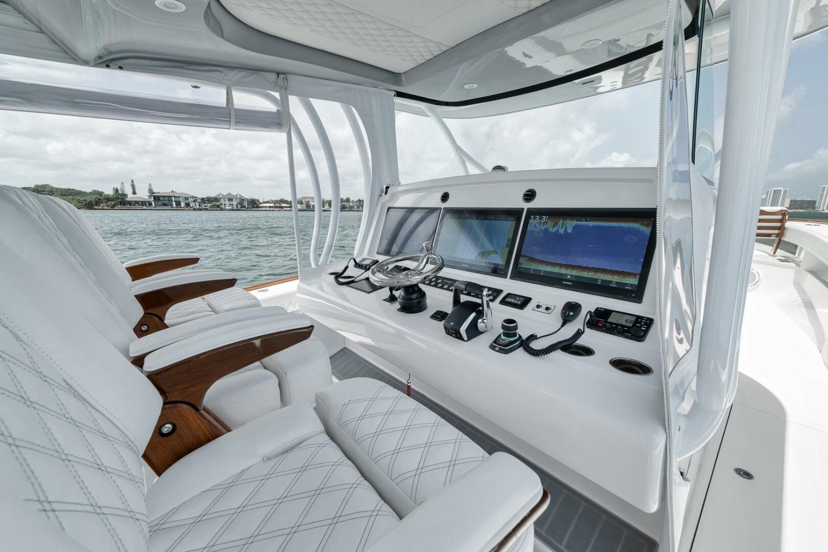 2024-front-runner-47-center-console-power-9751250-20250408125315199-1_XLARGE