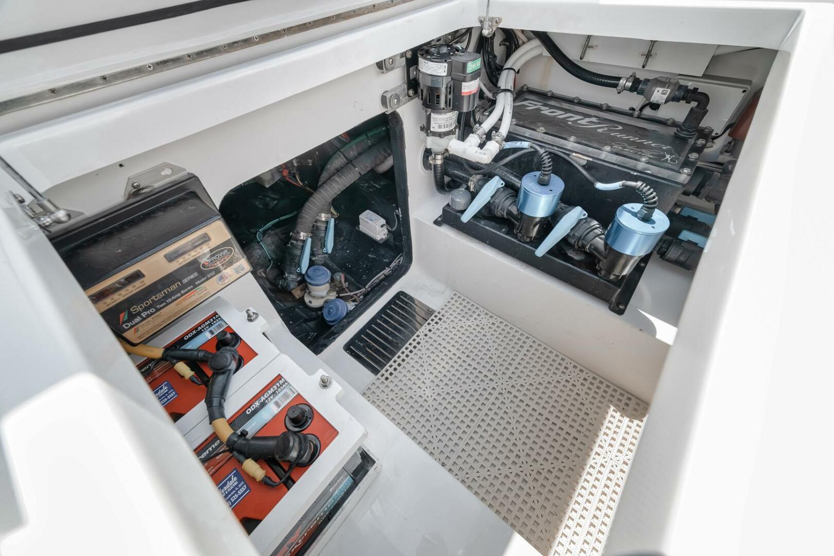 2024-front-runner-47-center-console-power-9751250-20250408125325256-1_XLARGE