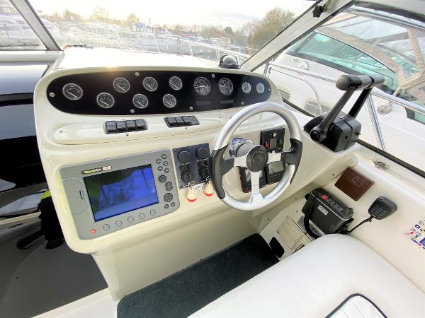 1999 Sealine S28