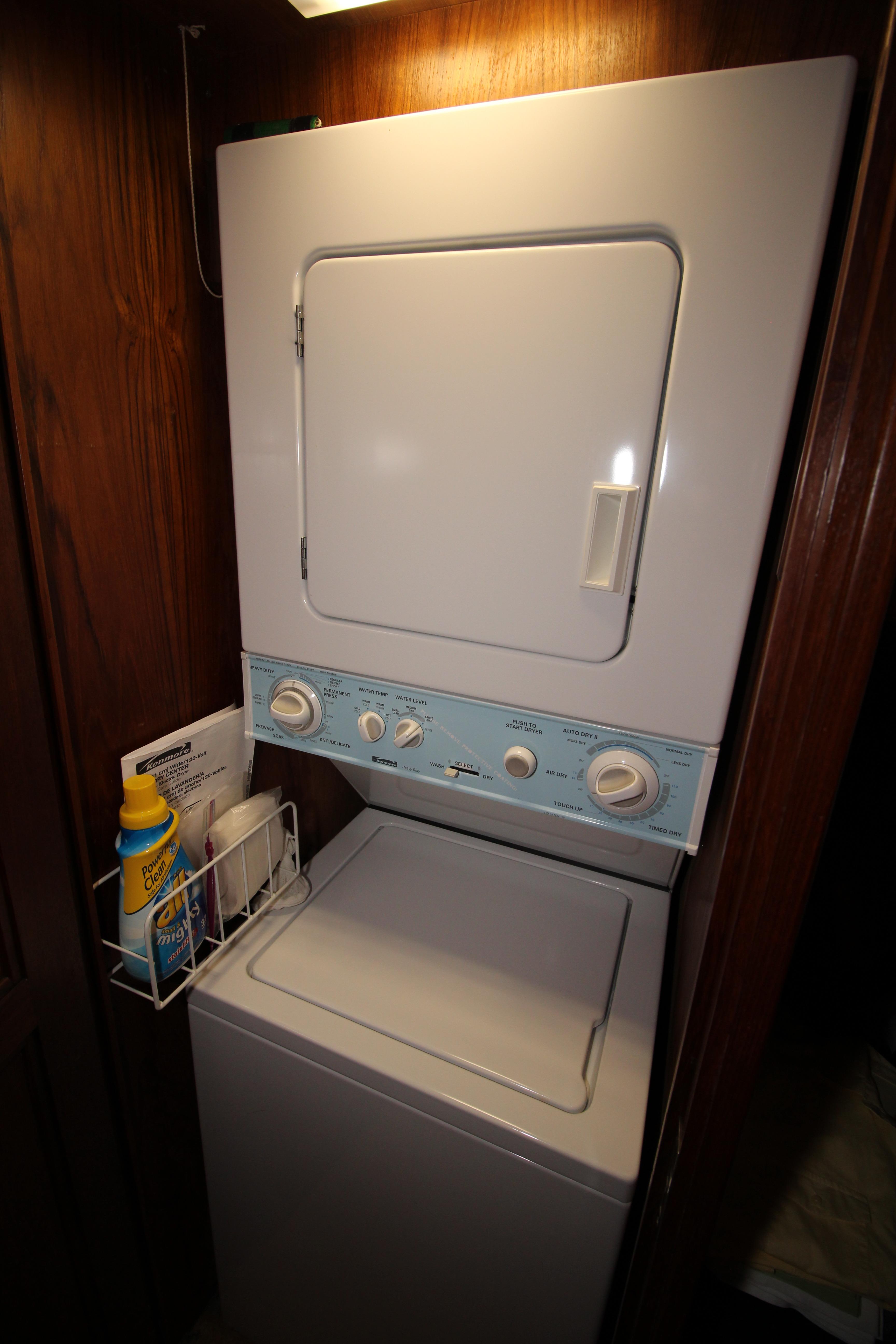 Laundry Center in Crew's Quarters; new washer/dryer in 2010!