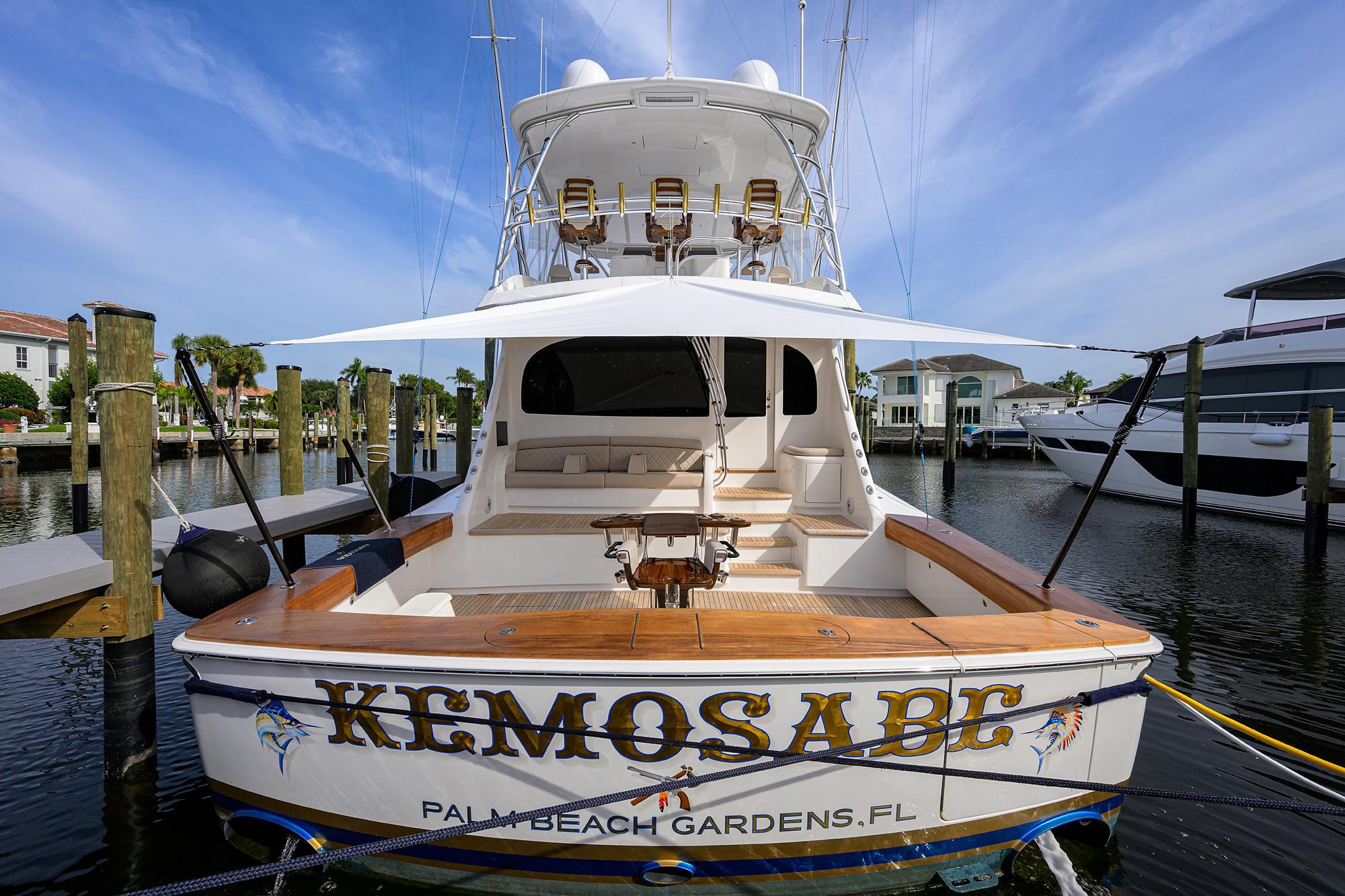 Viking 80 KEMOSABE - Aft Transom