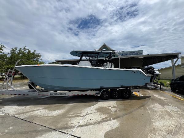 Photo of 2022 Invincible 34'