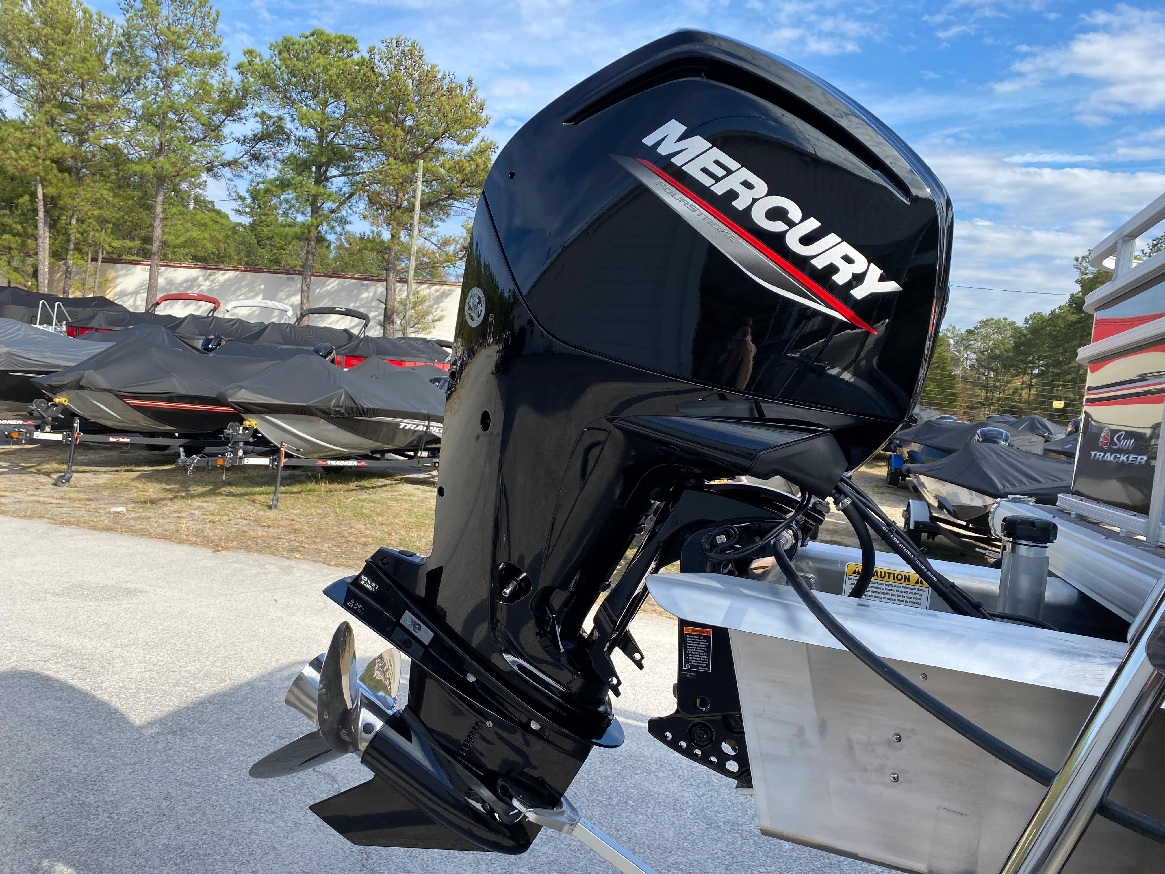 2024 Sun Tracker Sportfish™ 20 DLX