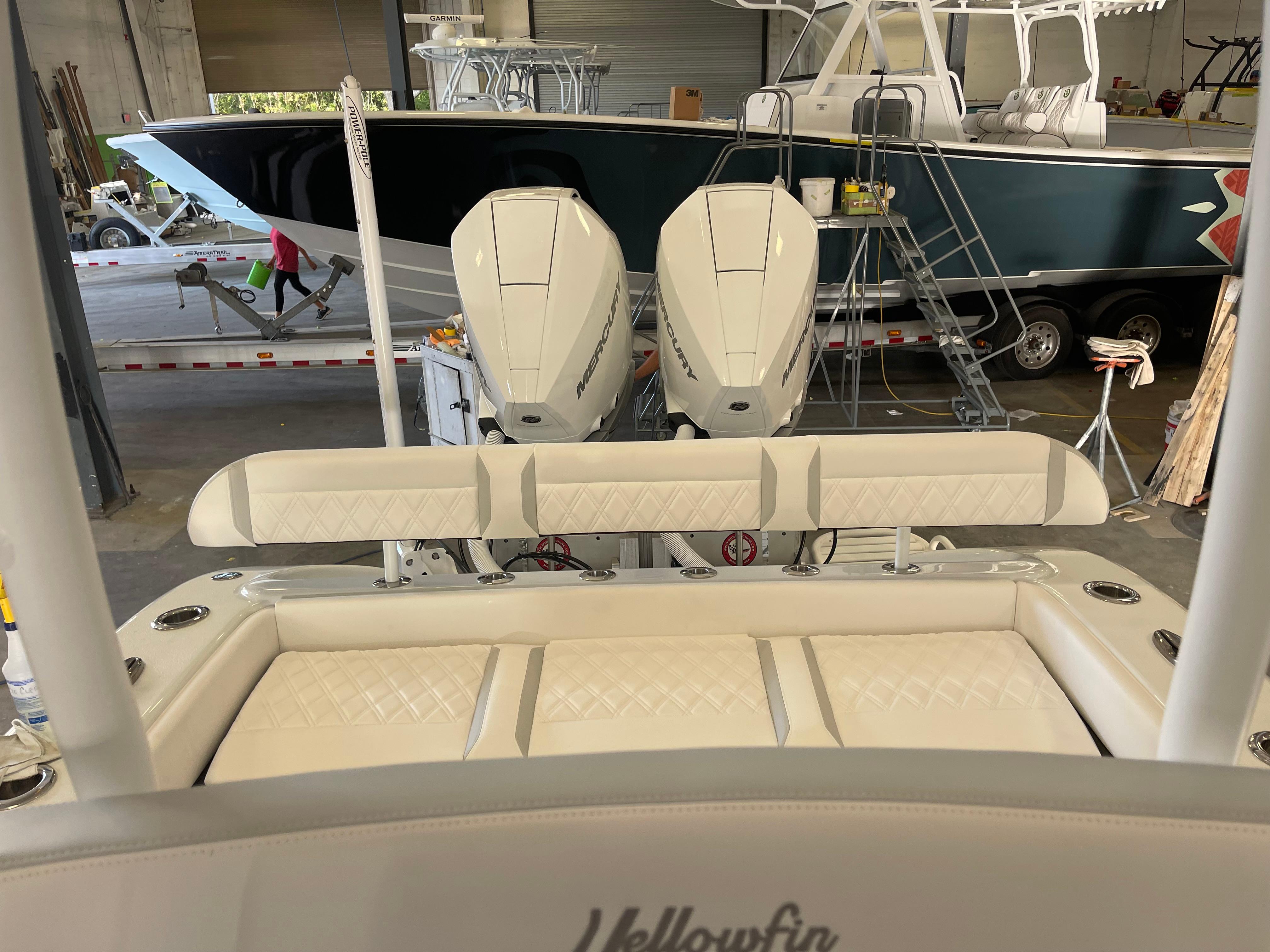 2025 Yellowfin 26 Hybrid