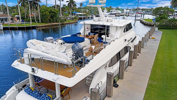 Hargrave-Capri Skylounge 2005 -FL-US-Boat Deck and Tender-9821272 | Thumbnail