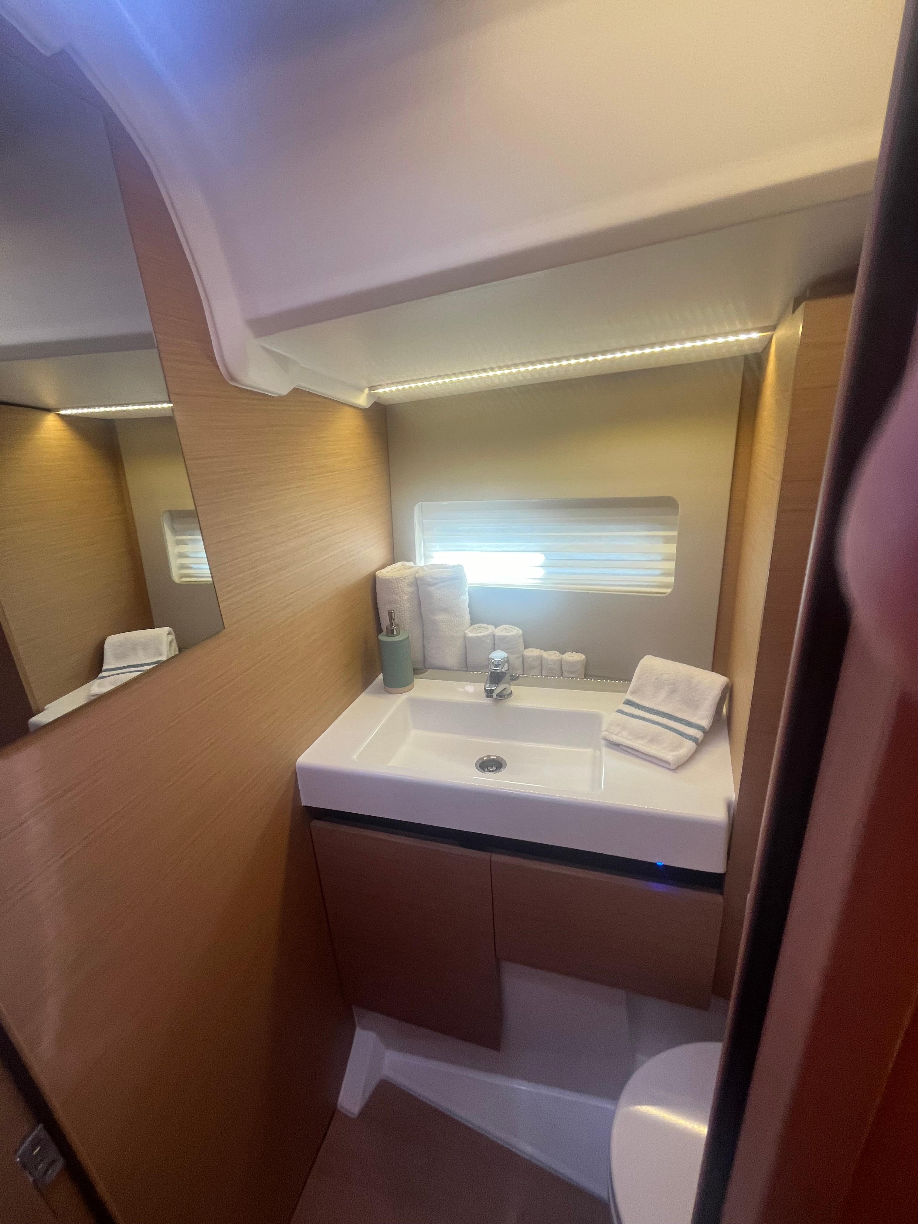Jeanneau-Sun Odyssey 490 2019-AQUA FL-US-9541274 | Thumbnail