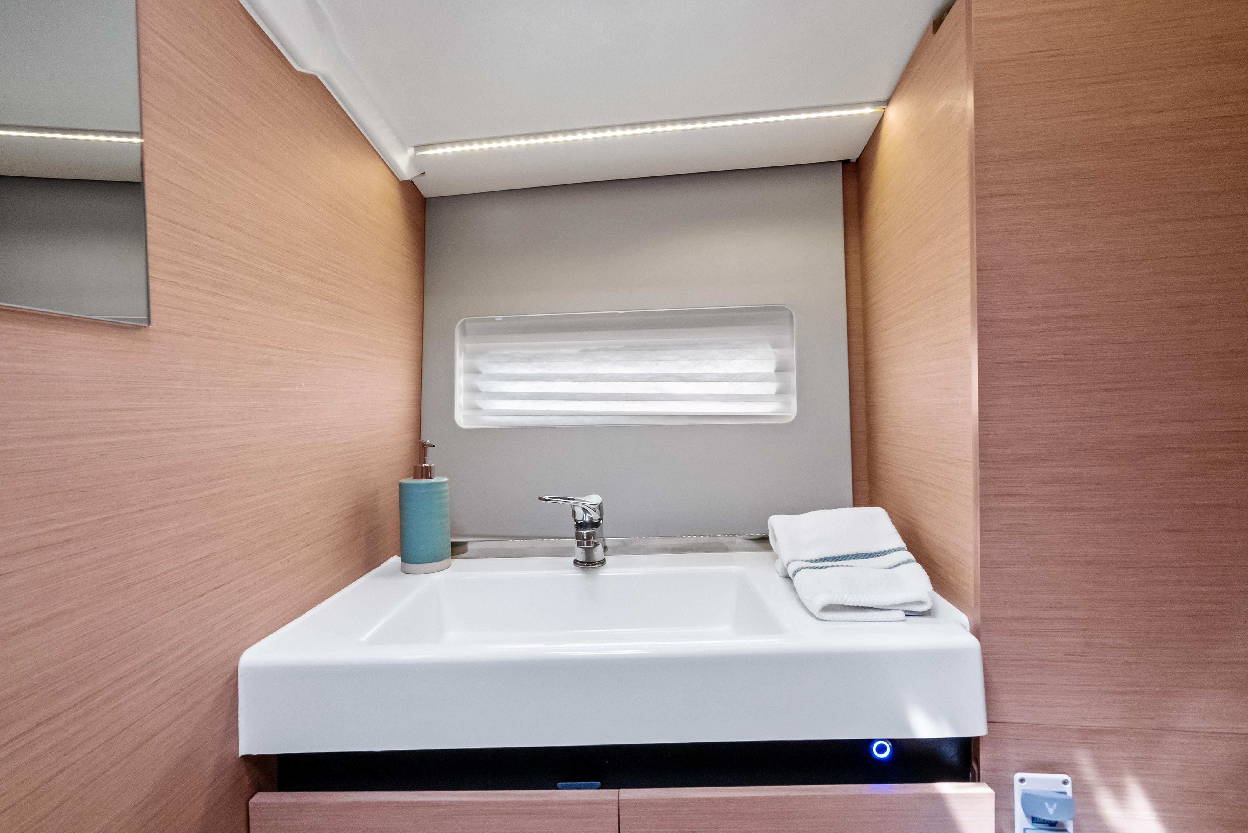 Jeanneau-Sun Odyssey 490 2019-AQUA FL-US-9541274 | Thumbnail