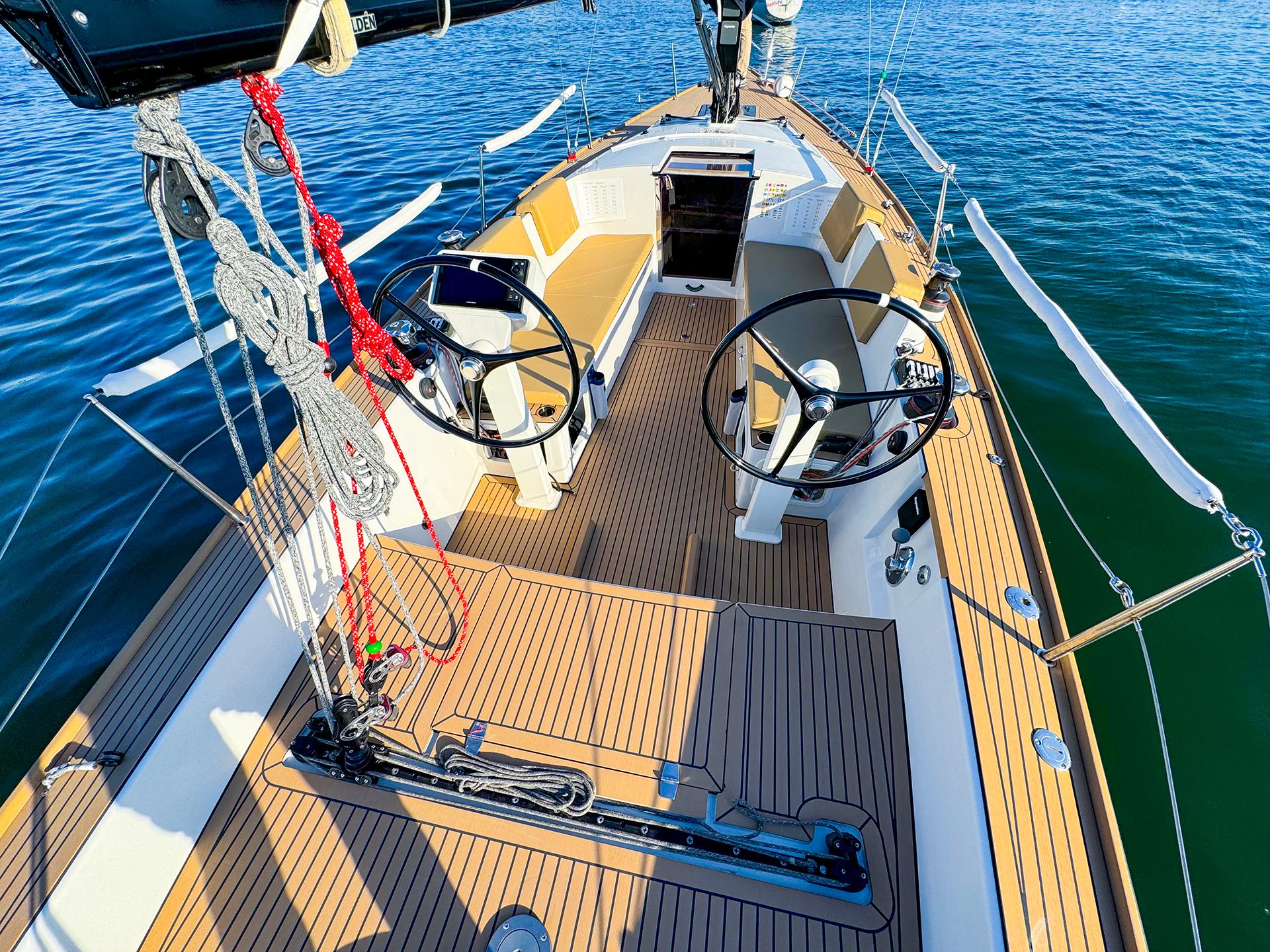 Newport RI Yacht Brokerage