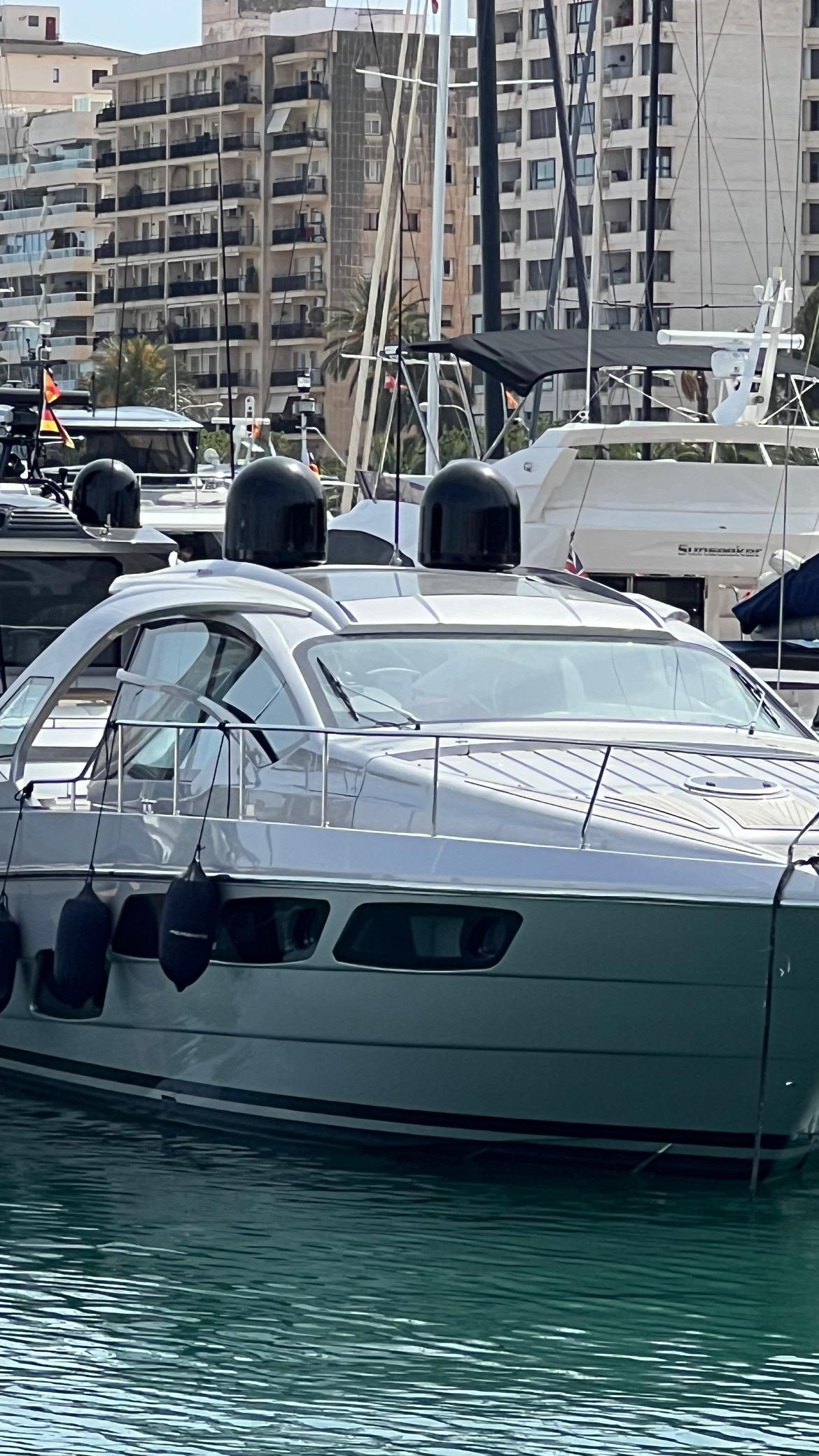 2023 Pershing 5x