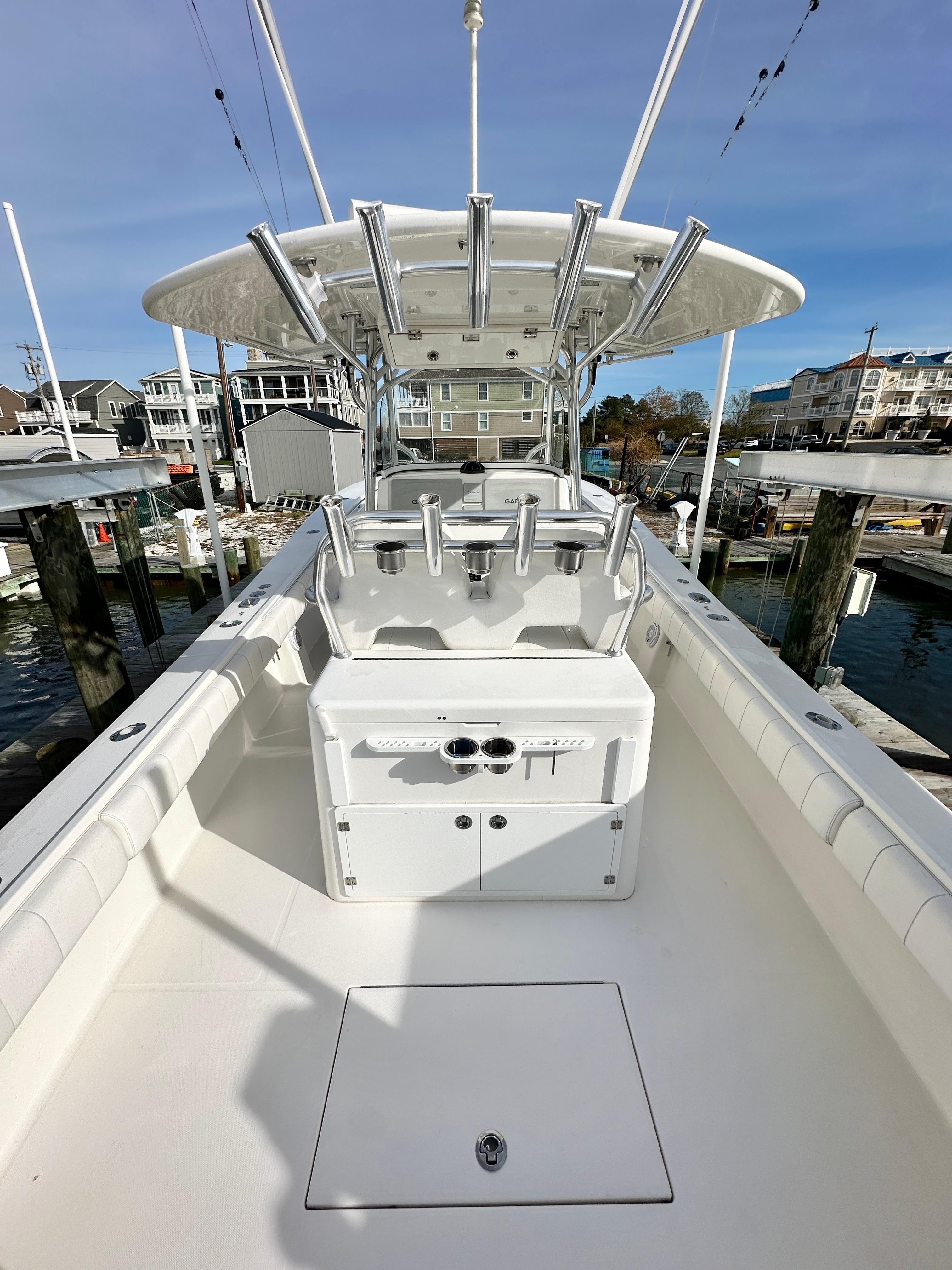 2015 Regulator 34 - Image 11