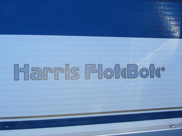 2001 Harris boat for sale, model of the boat is SUPER SUNLINER240 & Image # 7 of 16