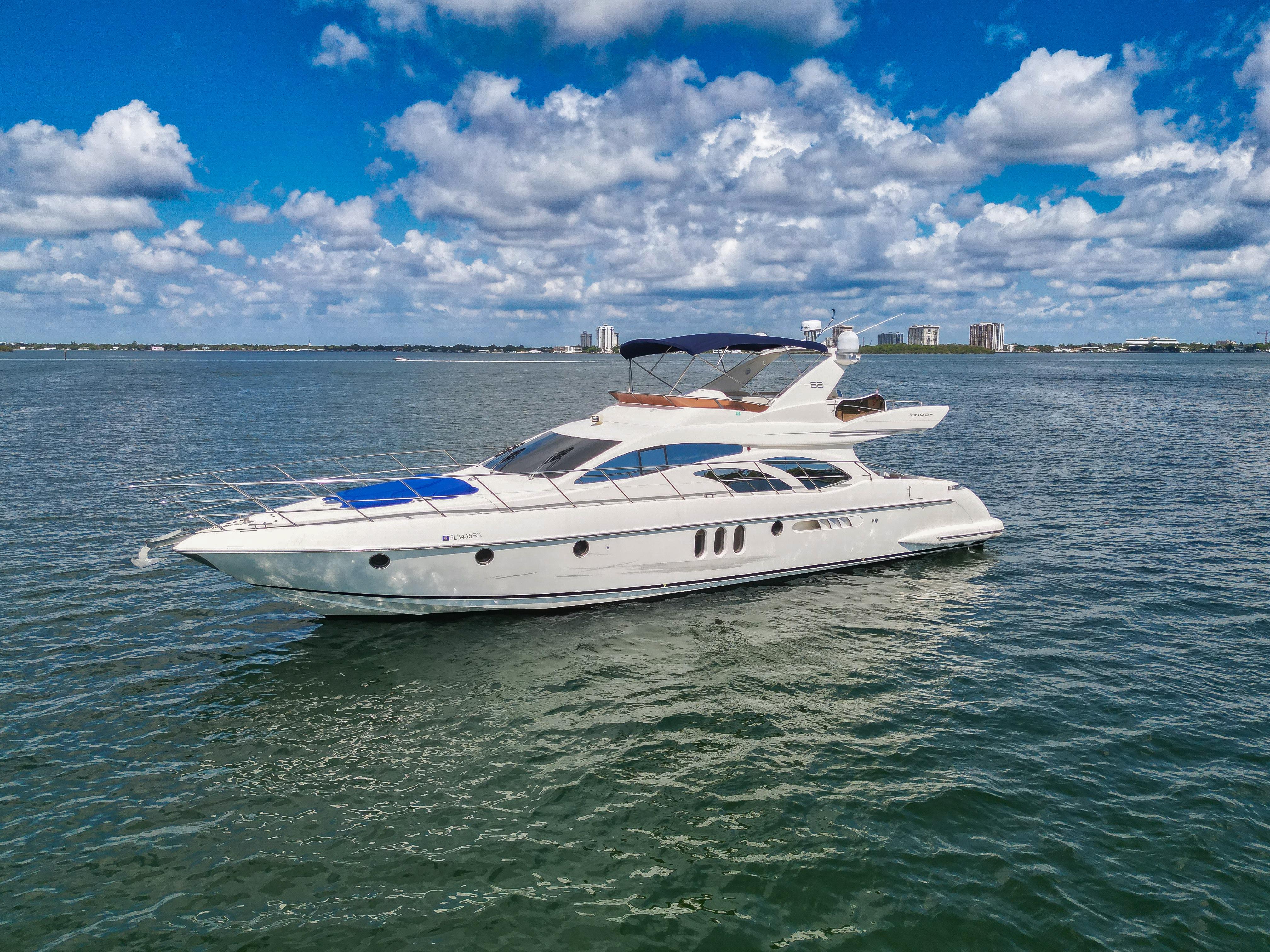 2004 Azimut 62