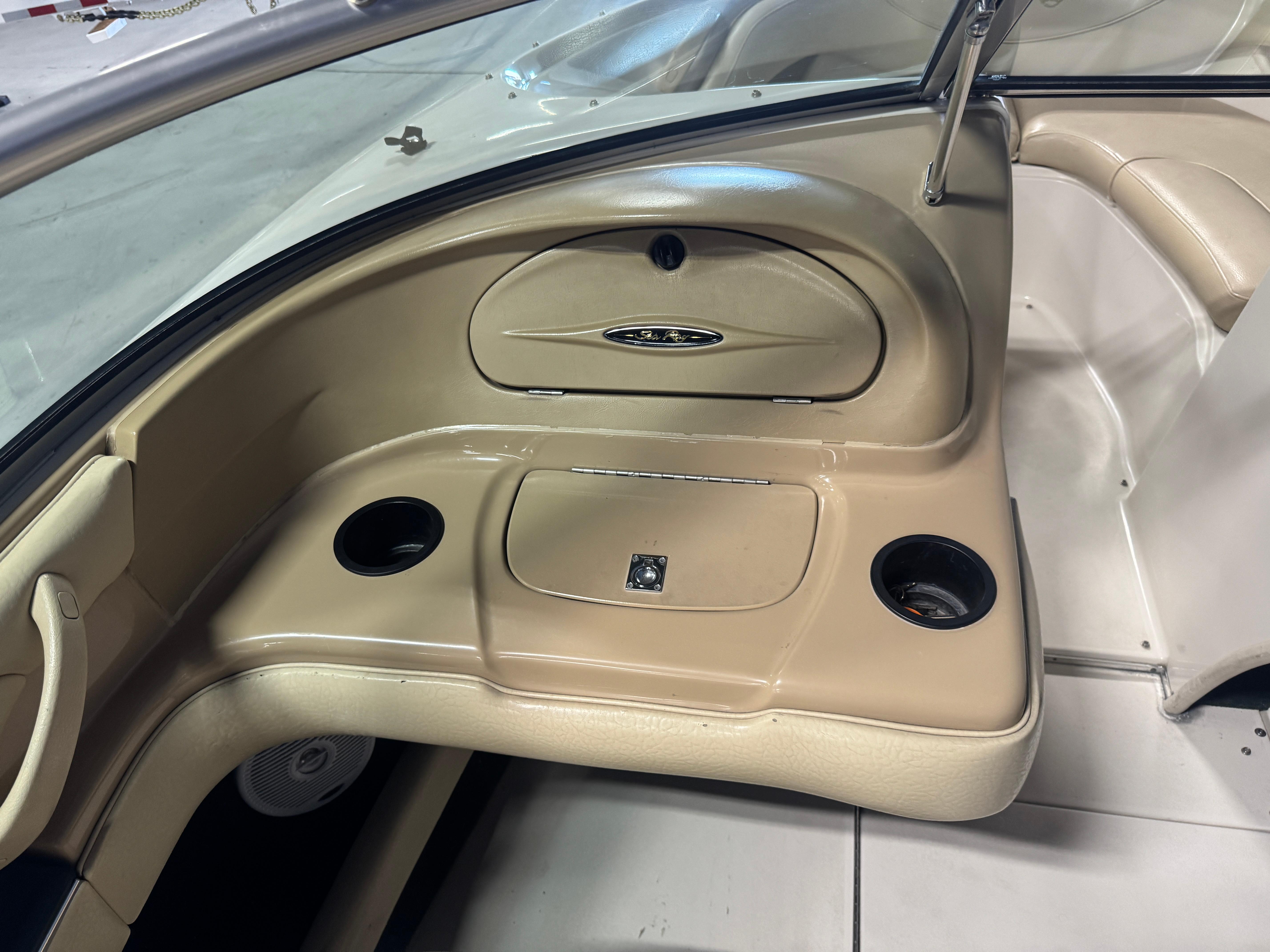 2001 Sea Ray 190 Bow Rider #TMB3493 inventory image at Sun Country Marine Group, Irvine 2001 Sea Ray 190 Bow Rider #TMB3493 inventory image at Sun Country Marine Group, Irvine