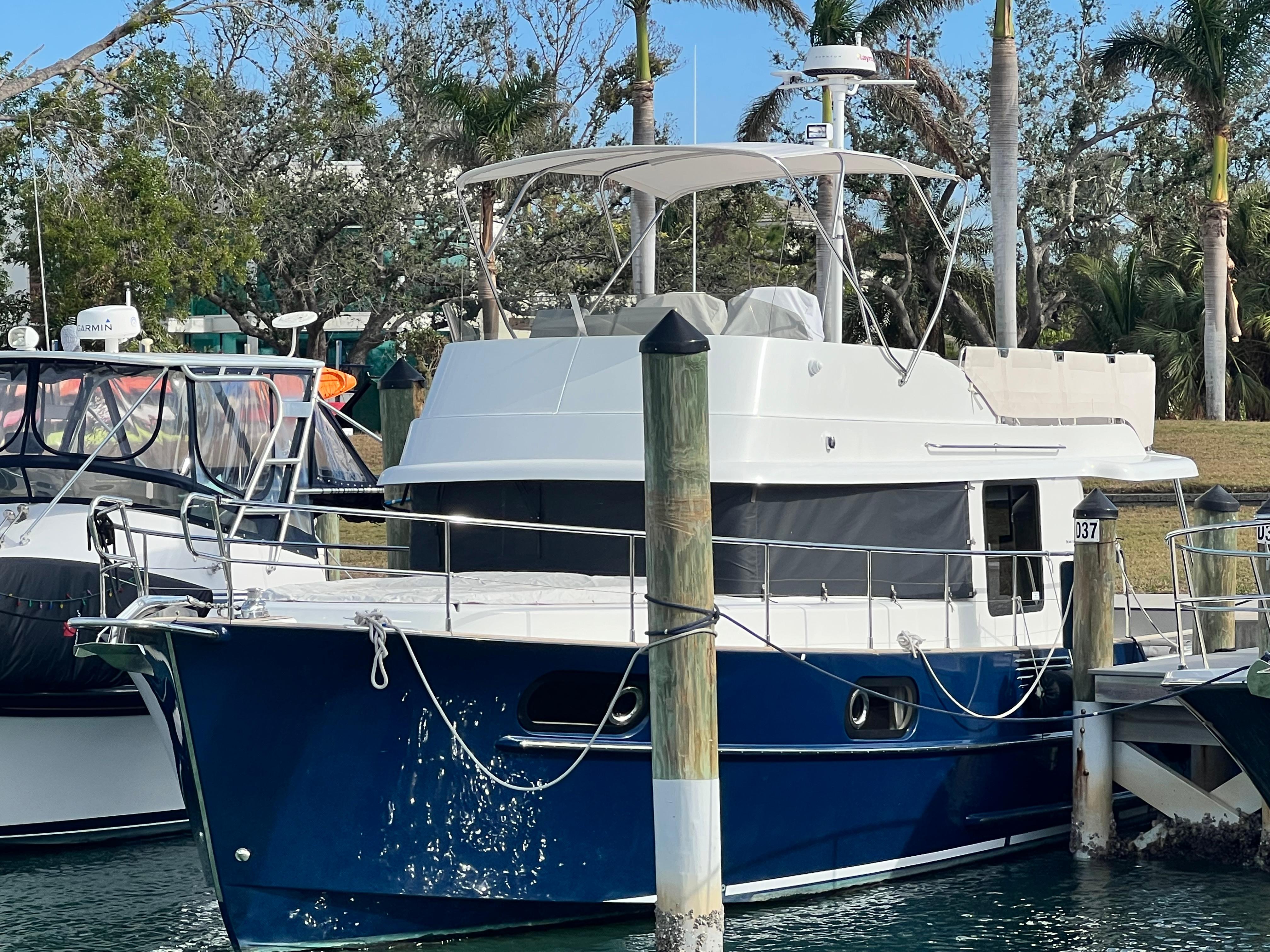 Yacht Photos Pics