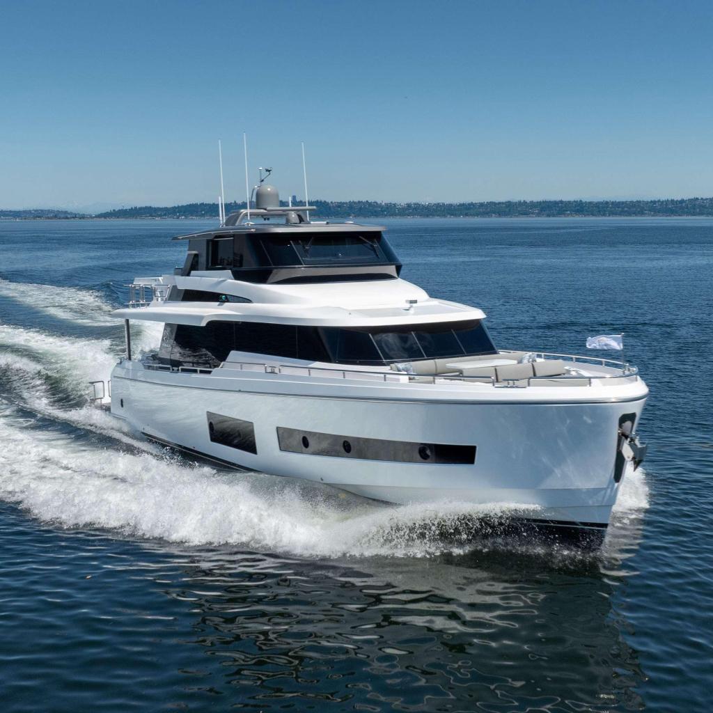 Photo of 2025 Horizon 68'