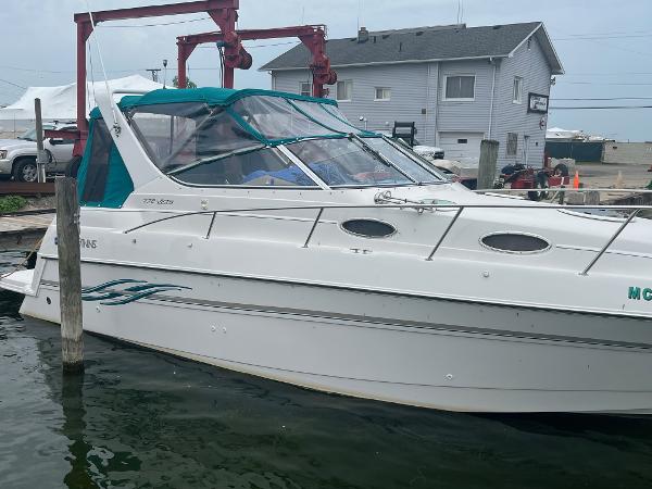 27' Four Winns, Listing Number 100916080, - Photo No. 2