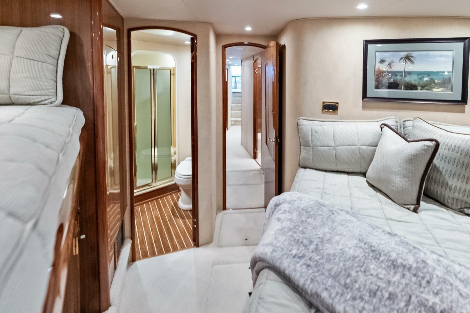 2006 Viking 68 