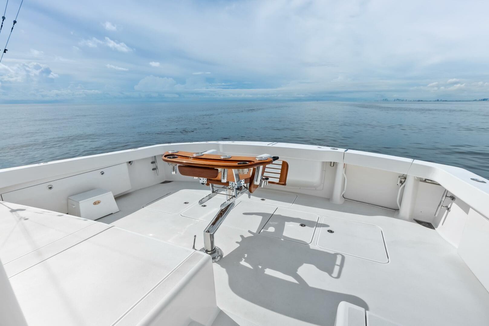 2006 Viking 68 