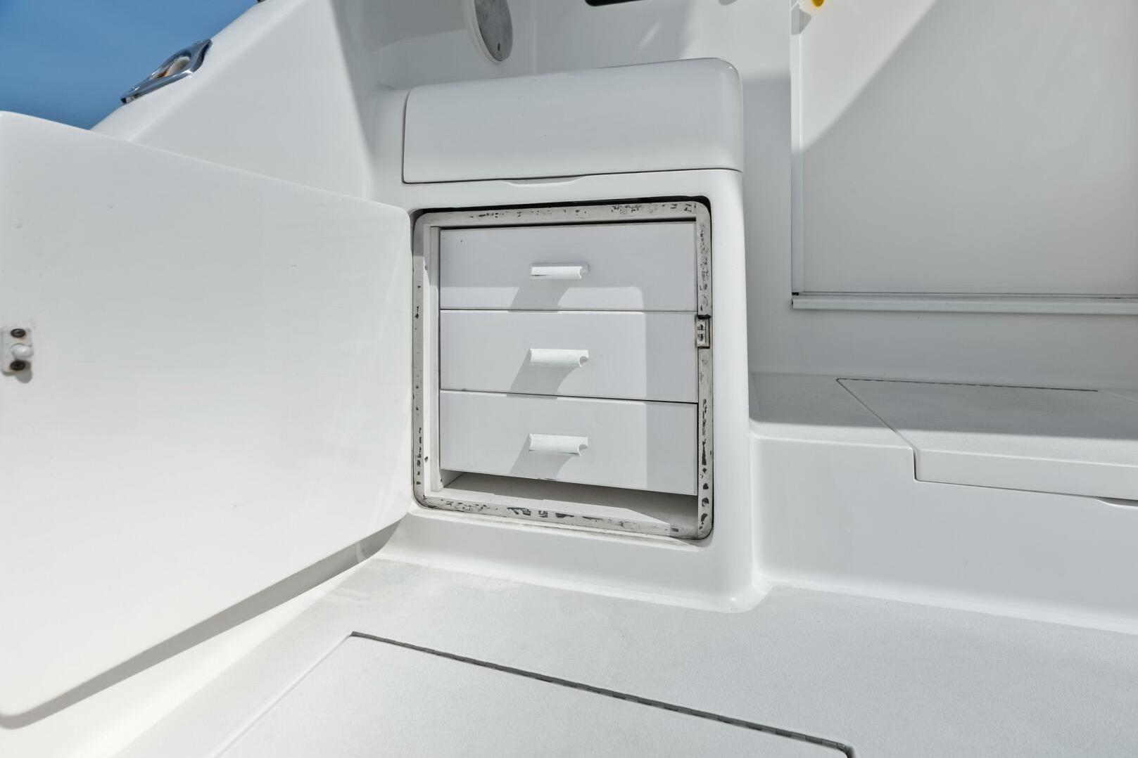 2006 Viking 68 