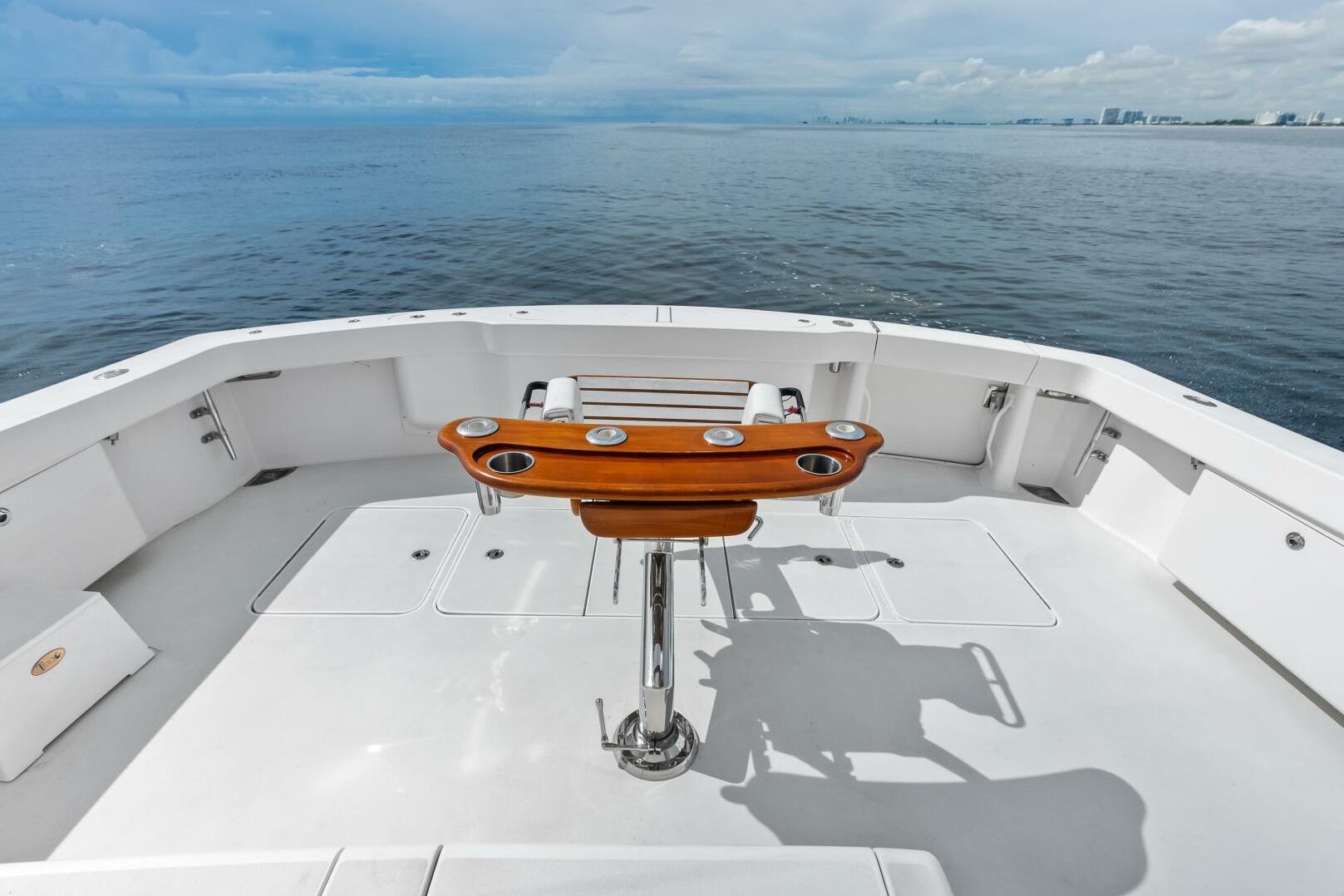 2006 Viking 68 