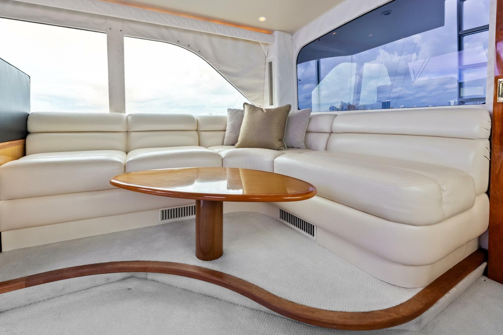2006 Viking 68 