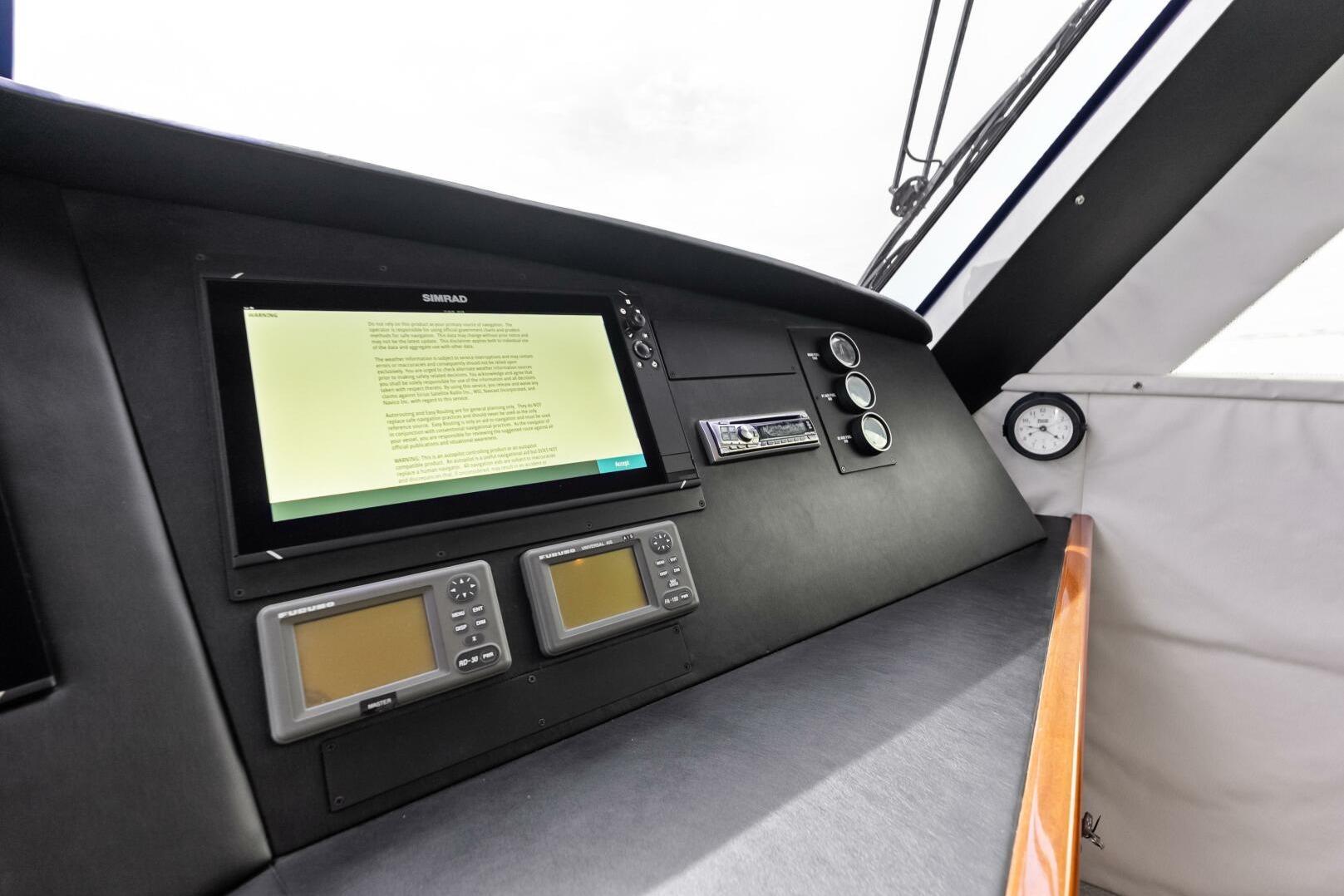 2006 Viking 68 