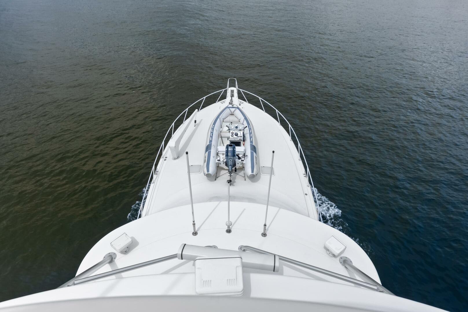 2006 Viking 68 