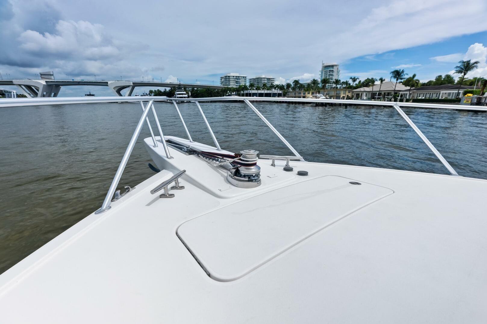 2006 Viking 68 