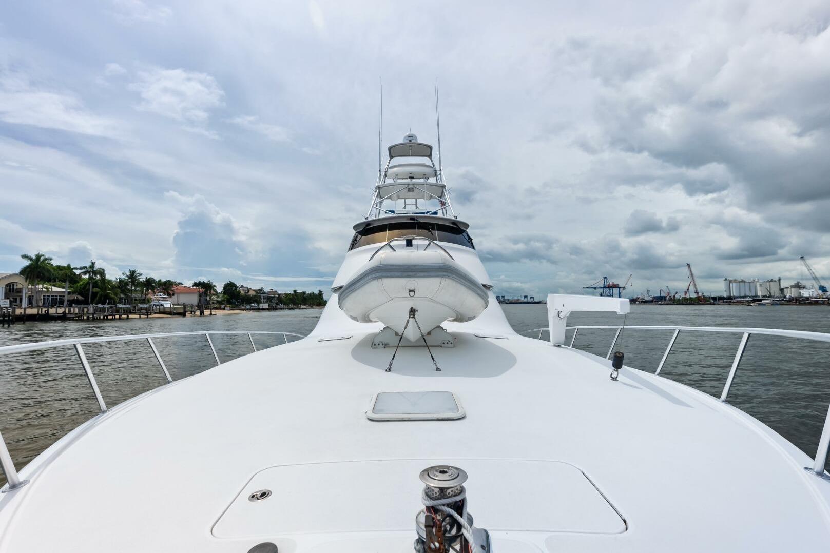 2006 Viking 68 