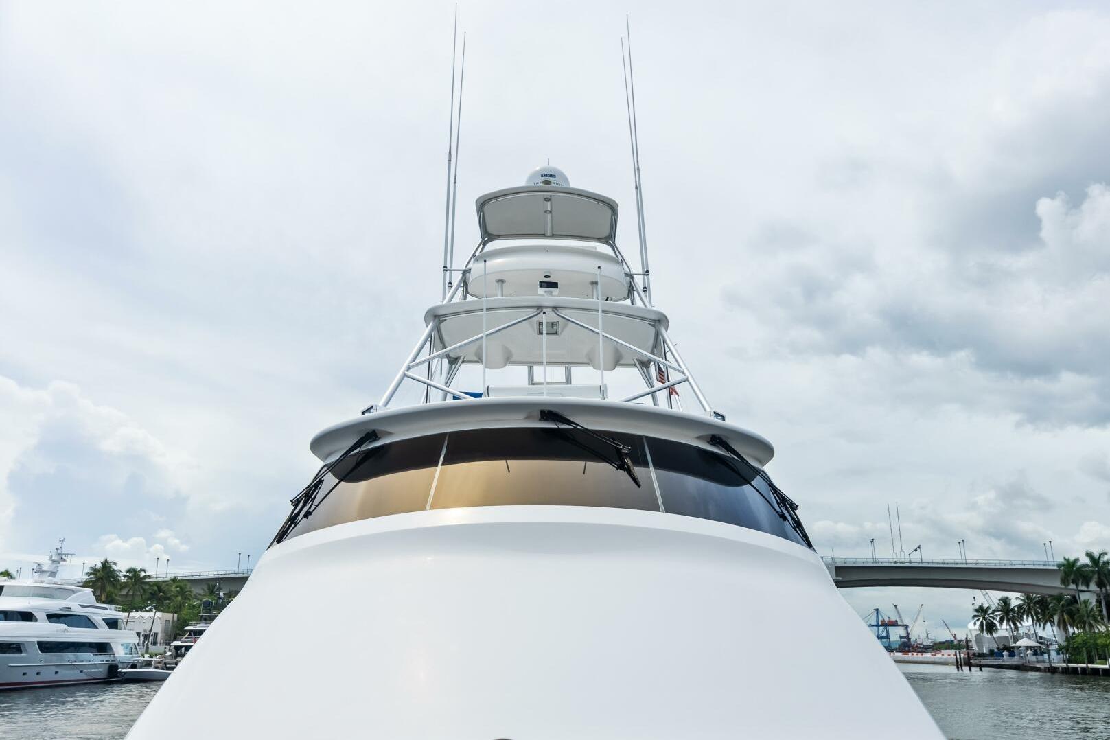 2006 Viking 68 
