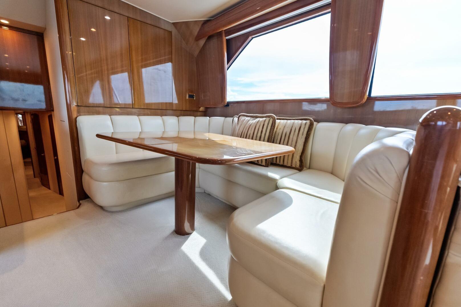 2006 Viking 68 