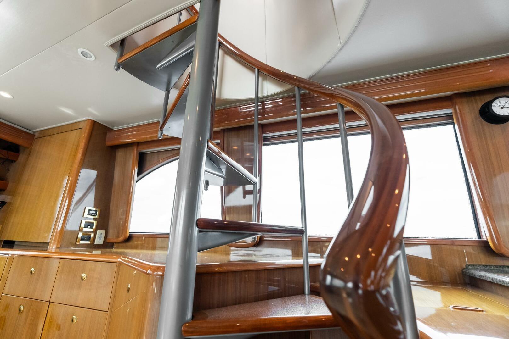 2006 Viking 68 