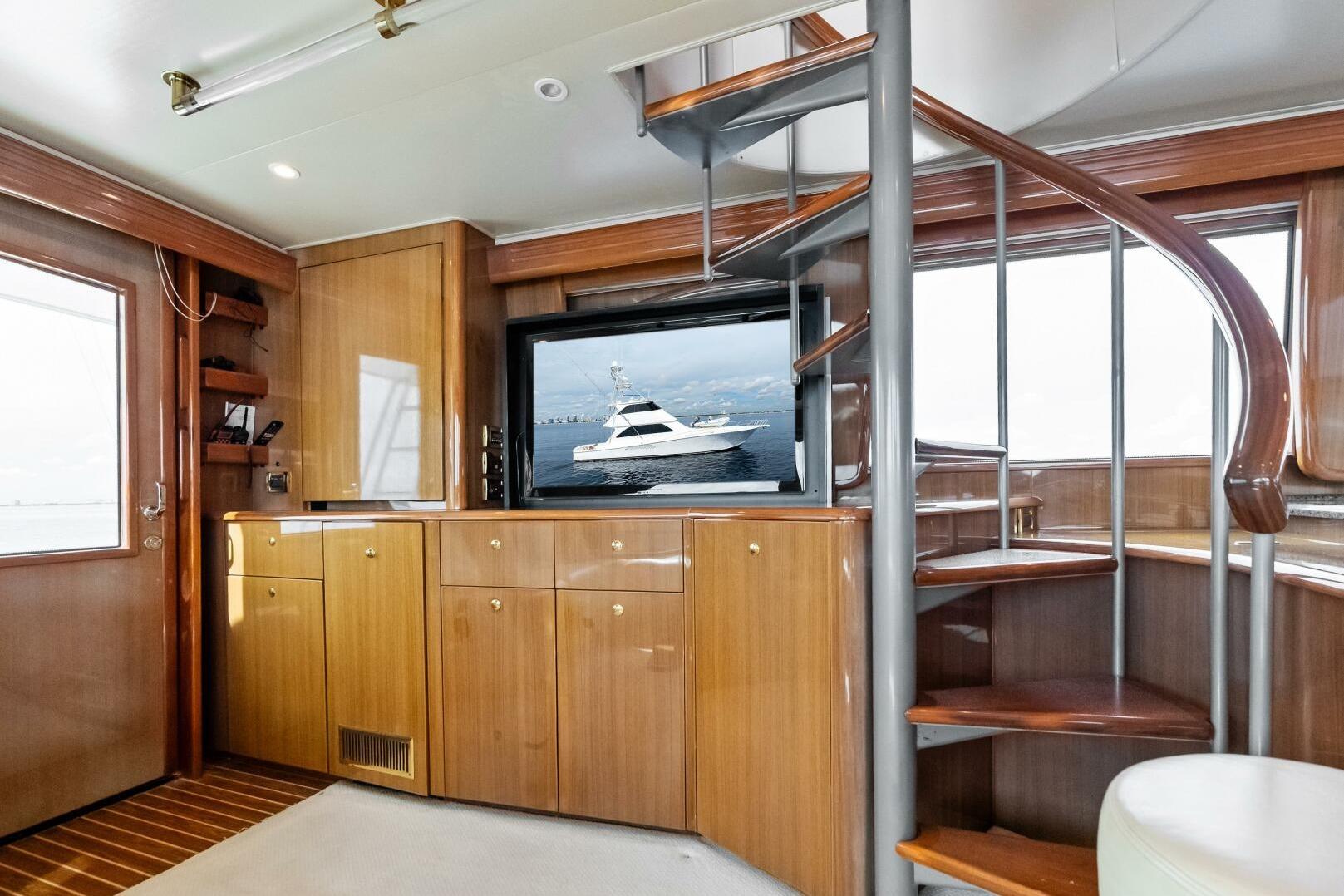 2006 Viking 68 