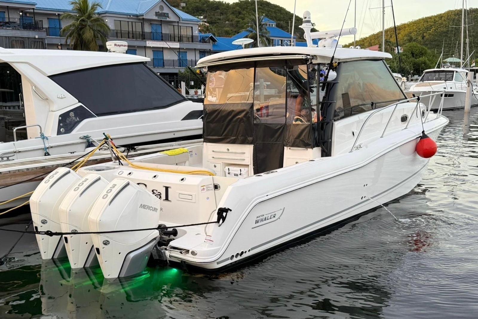 2023 Boston Whaler 345 Conquest