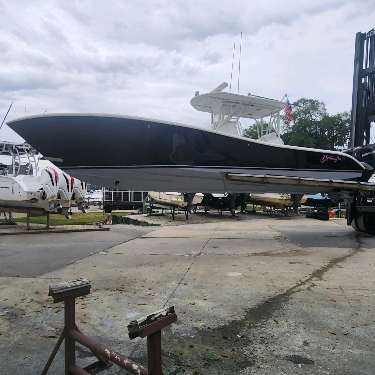 2007-yellowfin-36-power-9801311-20250520111447397-1_XLARGE