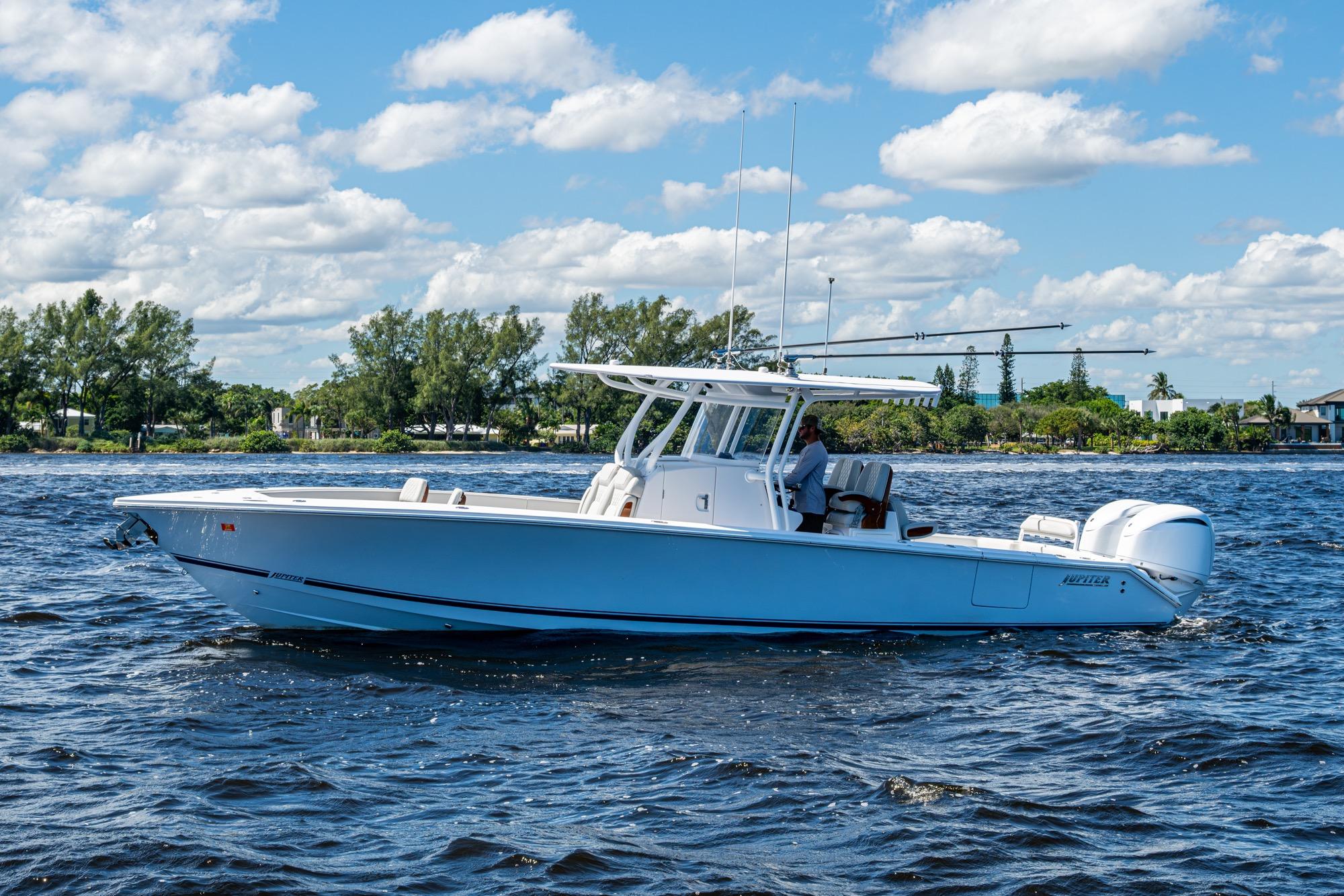 2022 Jupiter 32.67 32