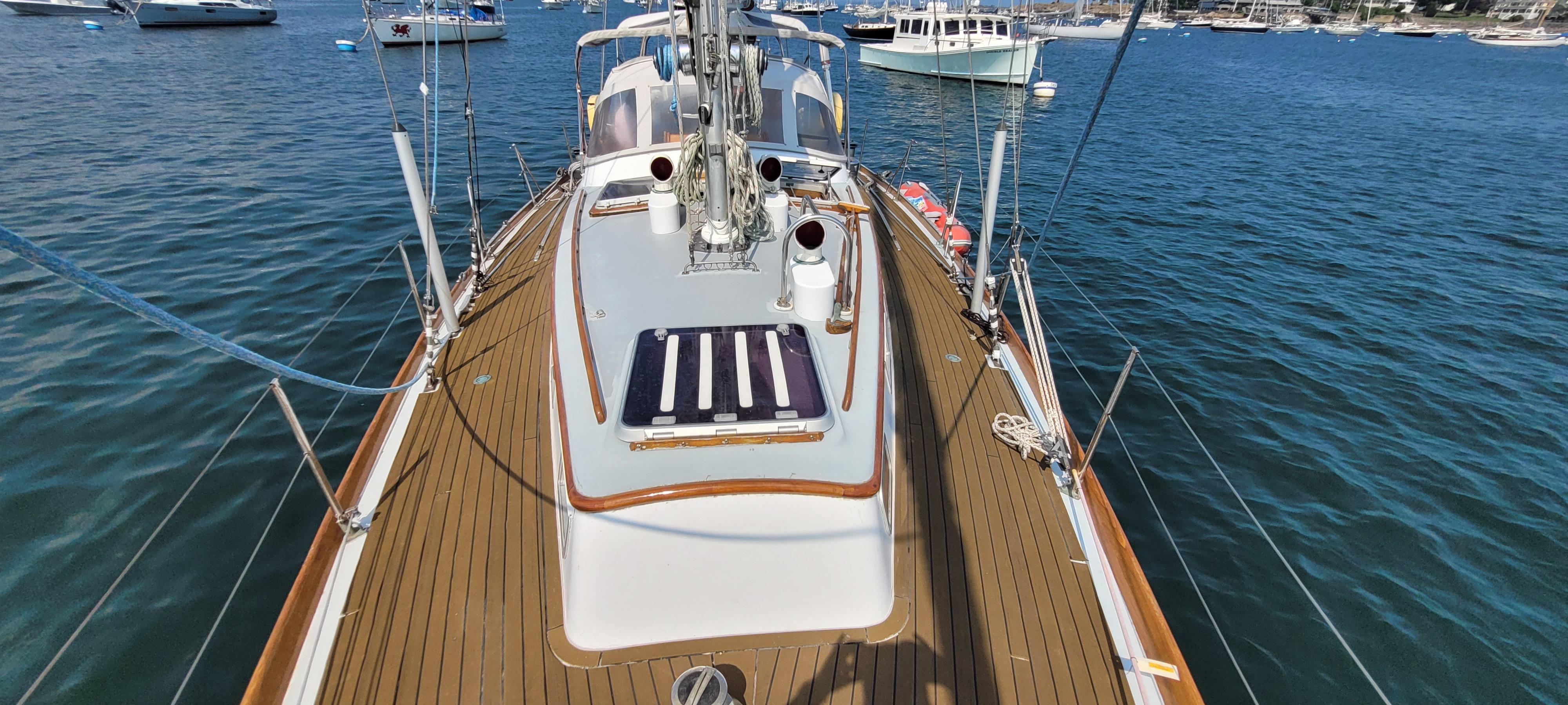 Newport RI Yacht Brokerage