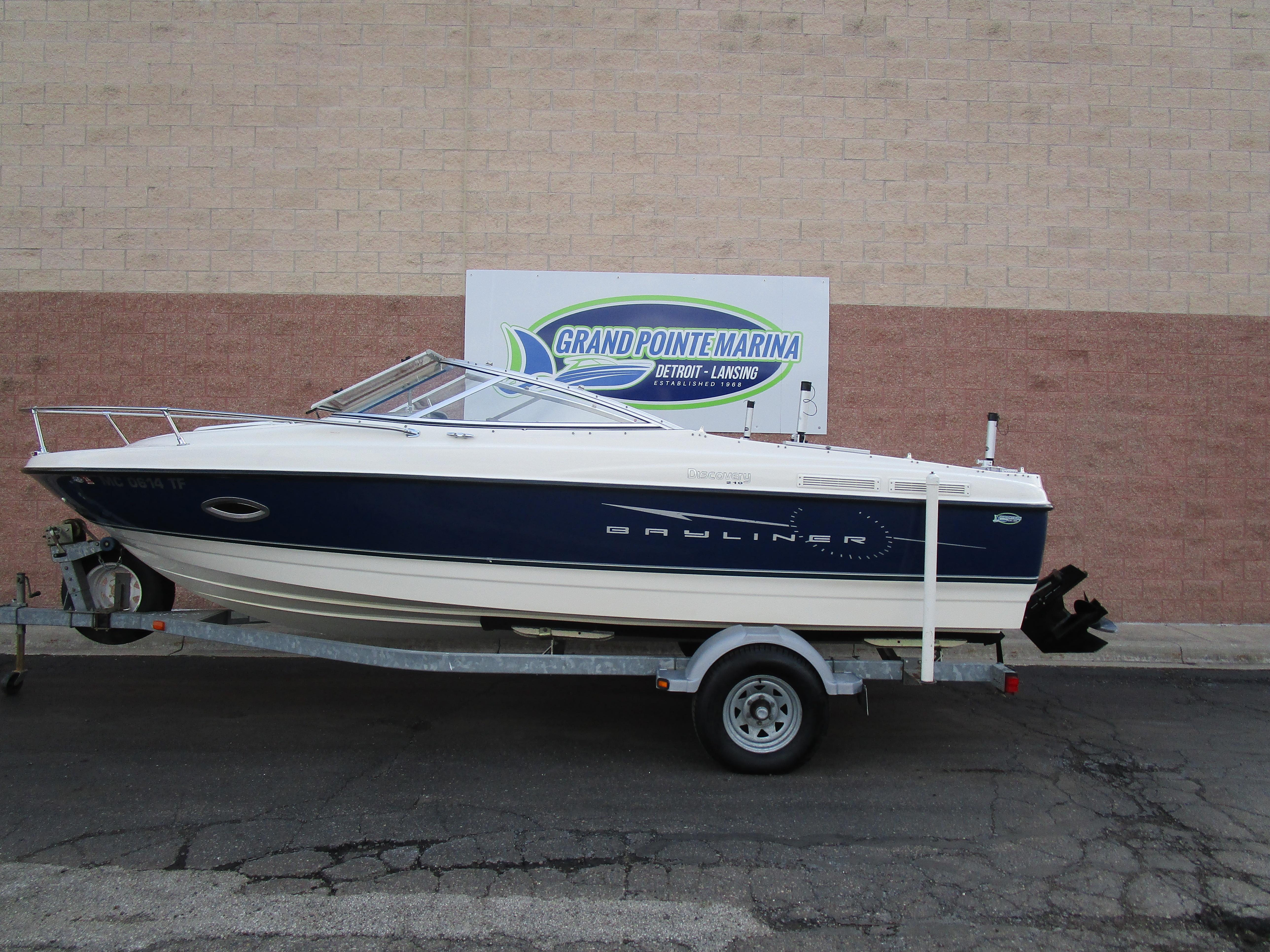 2008 Bayliner Discovery 210 Gallery