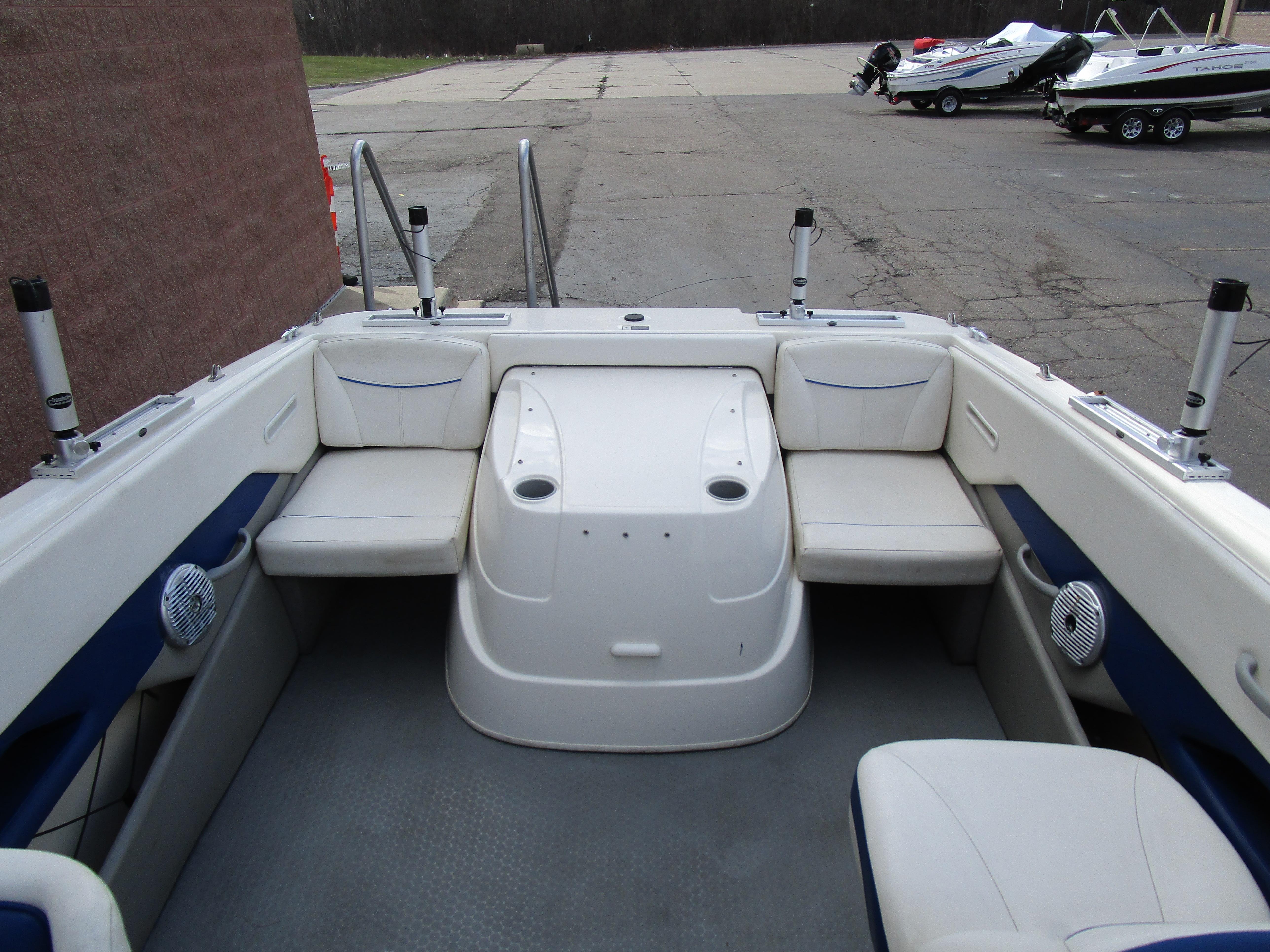 2008 Bayliner Discovery 210 Gallery