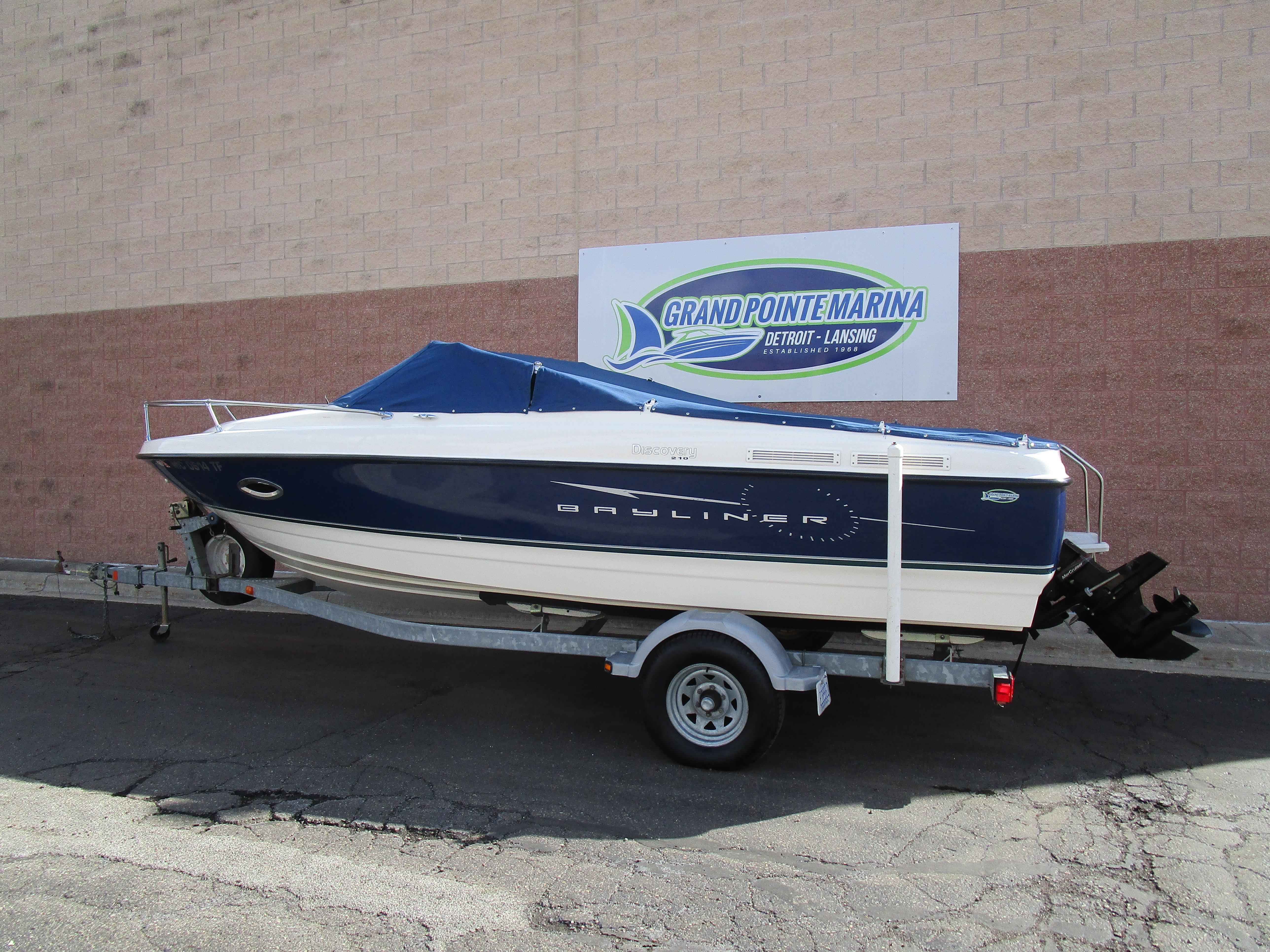 2008 Bayliner Discovery 210 Gallery